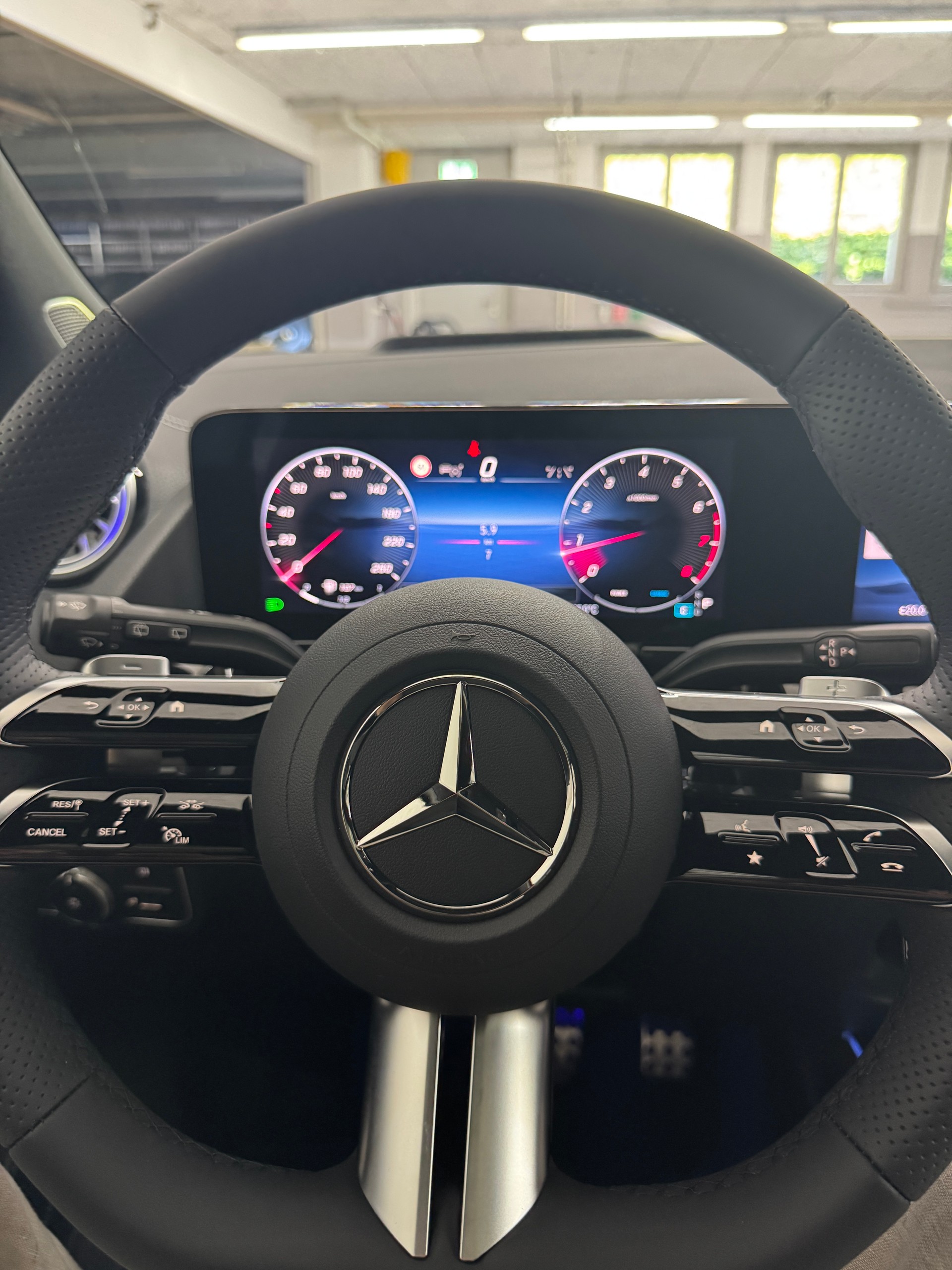 MERCEDES-BENZ GLA 250 4MATIC Swiss Star - 9