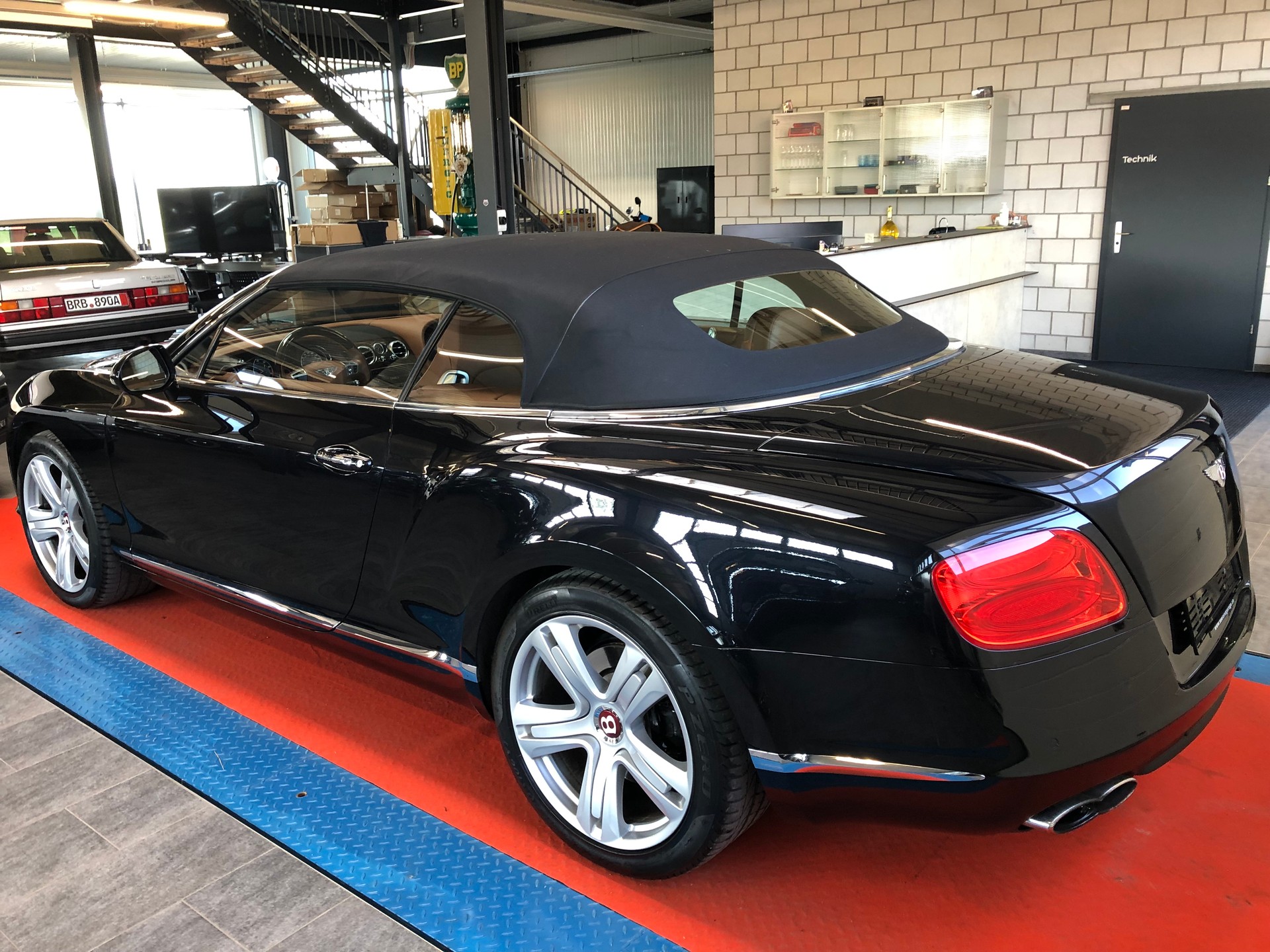 BENTLEY Continental GTC 4.0 V8 - 8