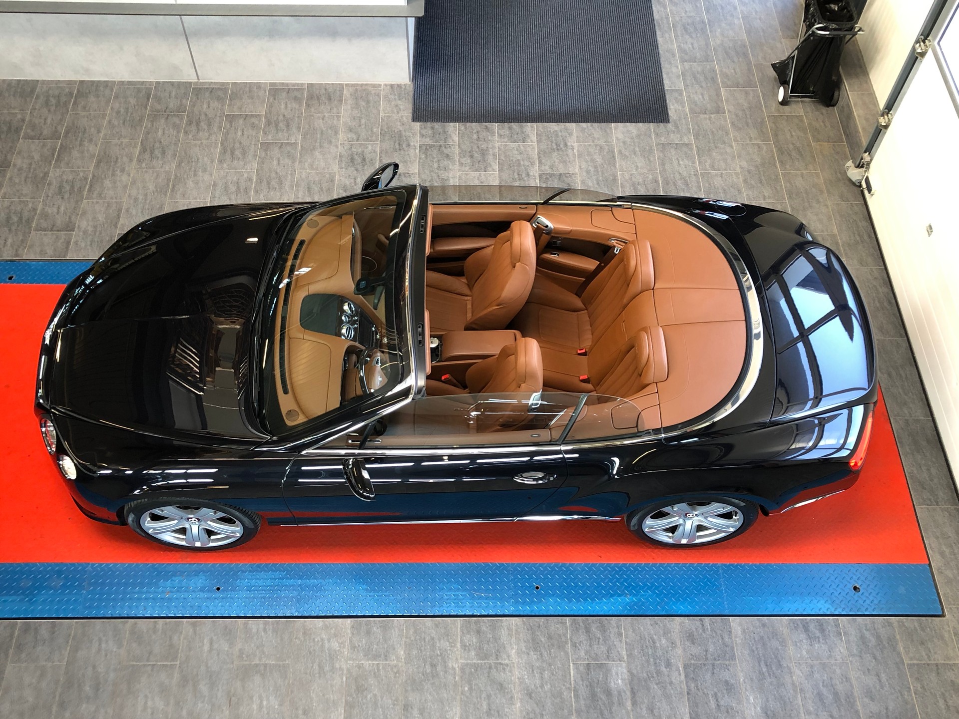 BENTLEY Continental GTC 4.0 V8 - 28