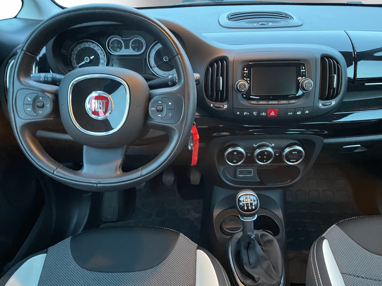 FIAT 500L 1.6 JTD Trekking - 9