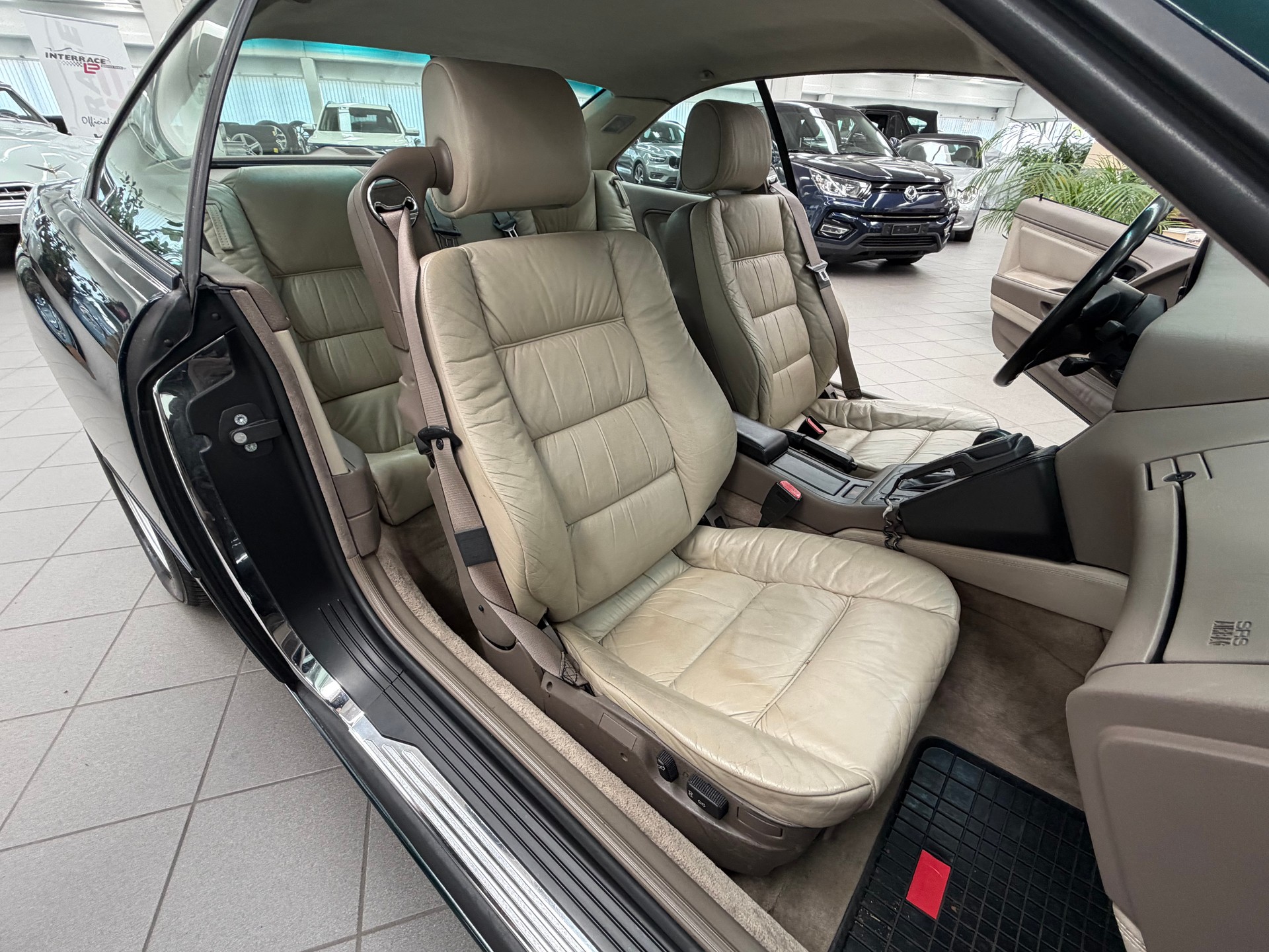 BMW 850CI - 11