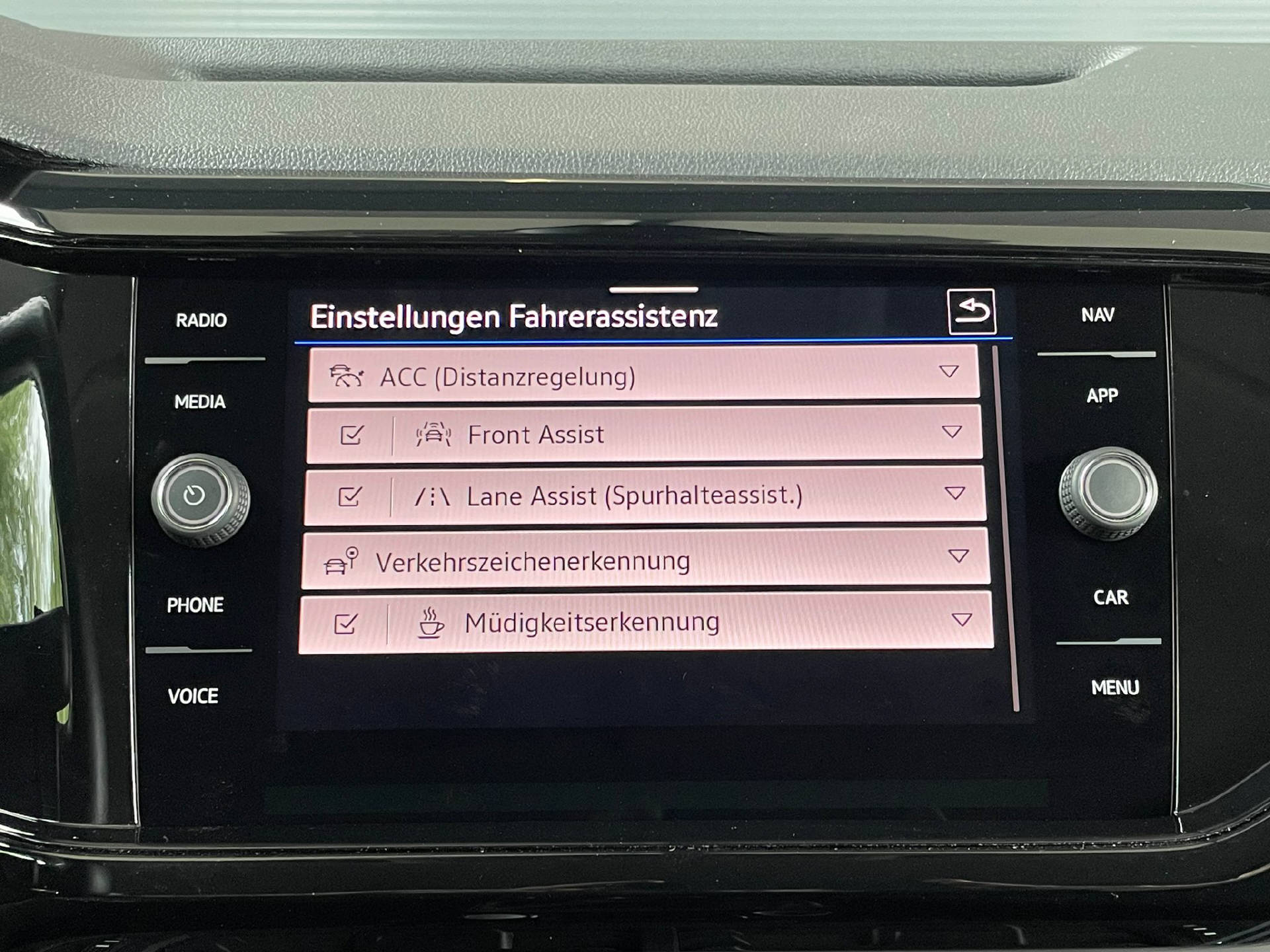 VW T-Cross 1.0 TSI 110 Life DSG-11