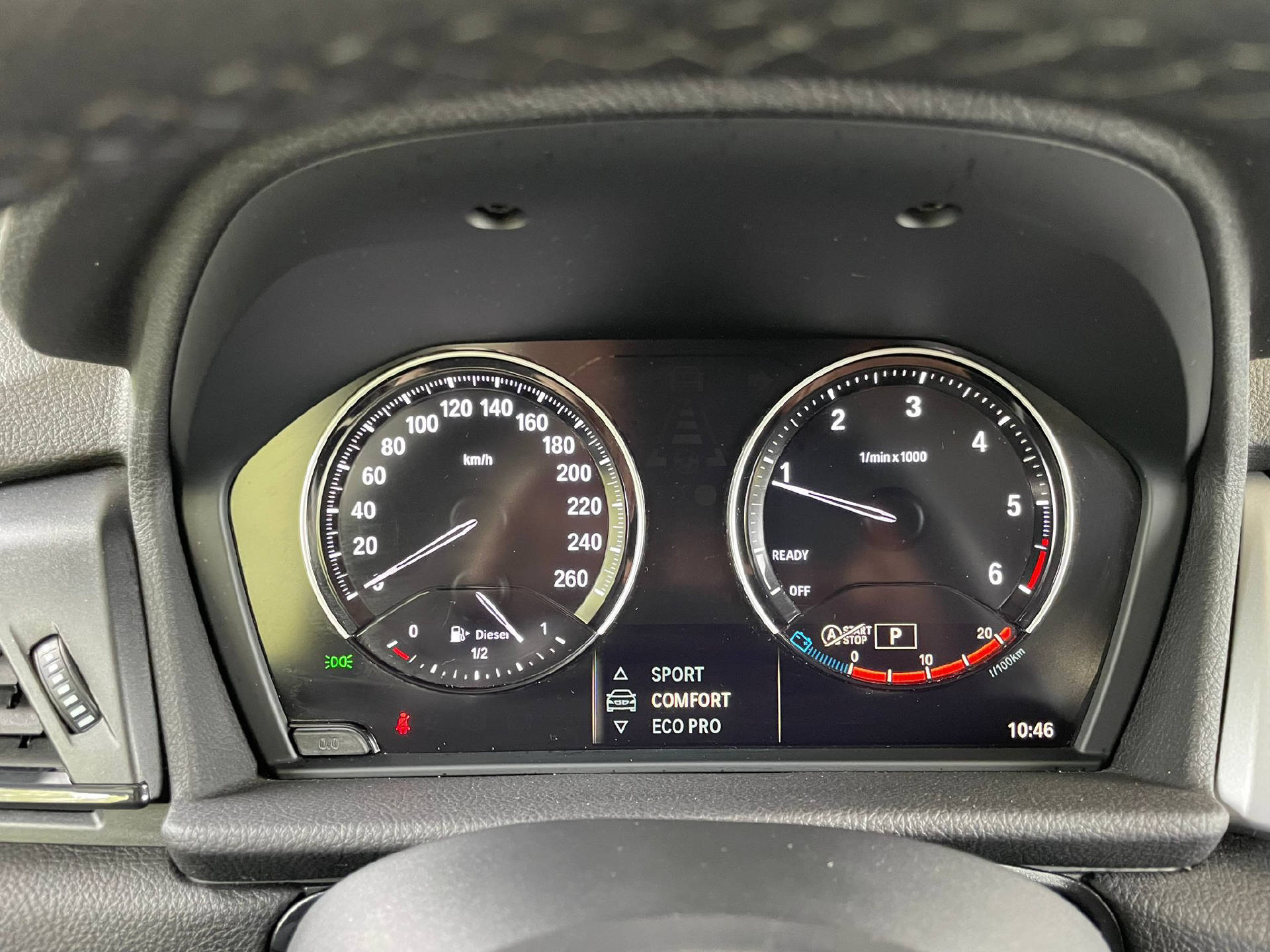 BMW 218d xDrive Active Tourer-8