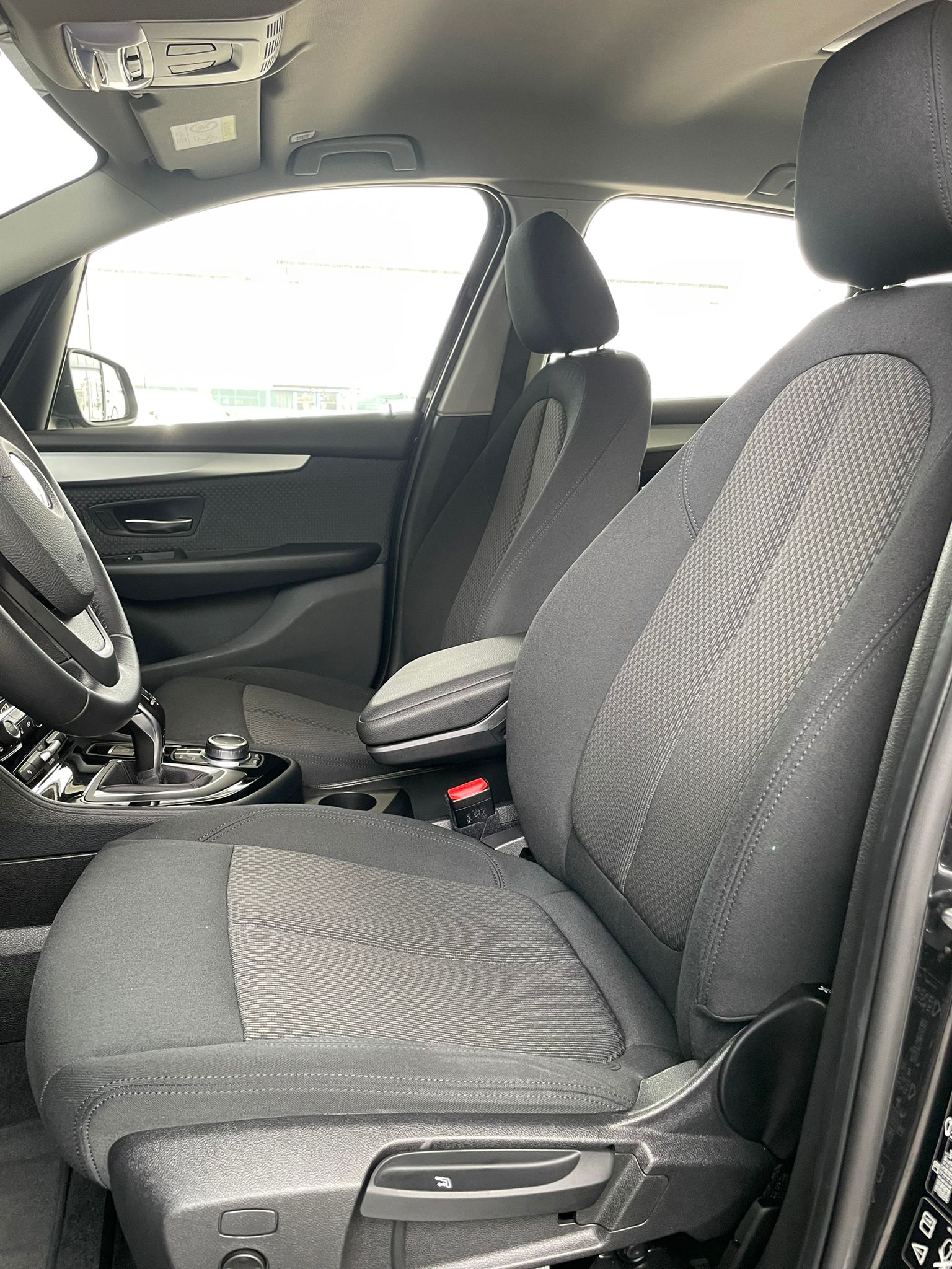 BMW 218d xDrive Active Tourer-5