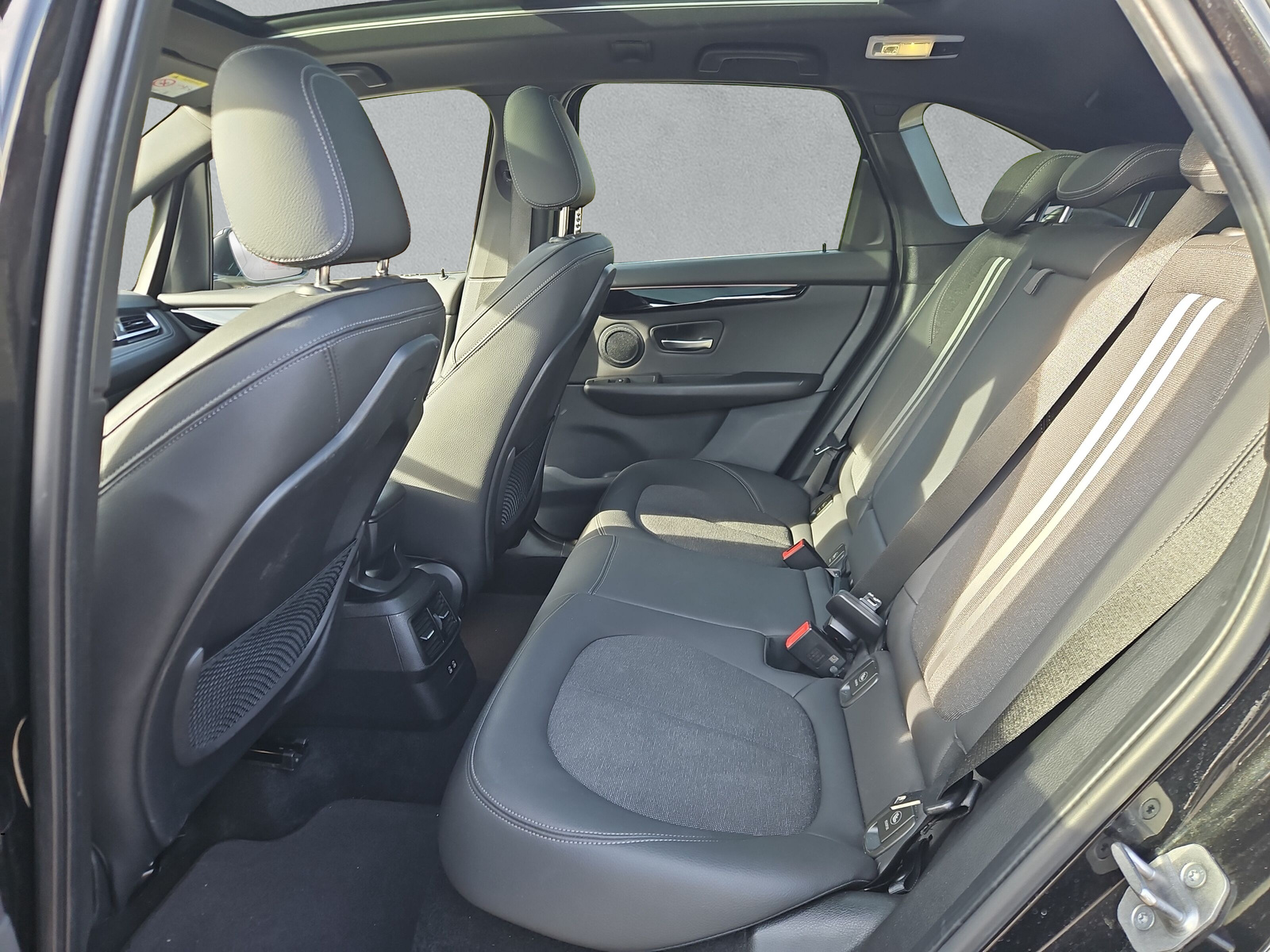 BMW 225xe AT Sport Line - 12