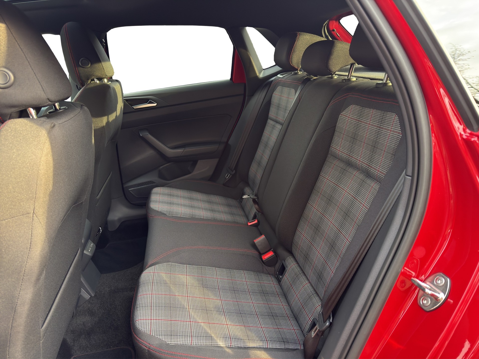 VW Polo 2.0 TSI GTI DSG - 11