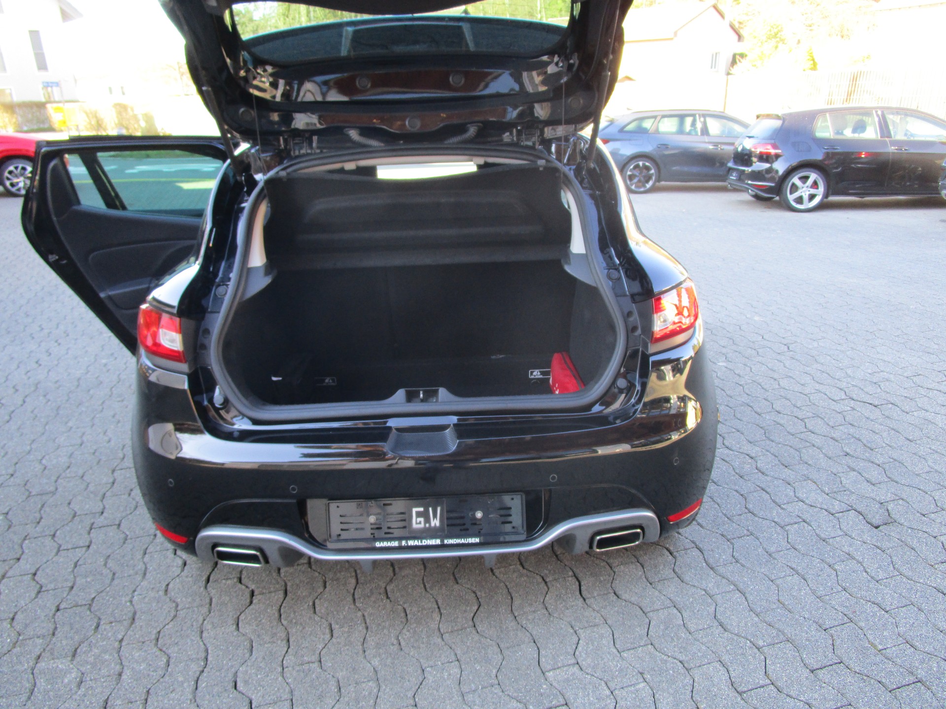 RENAULT Clio 1.6 T RS 220 Trophy EDC - 8