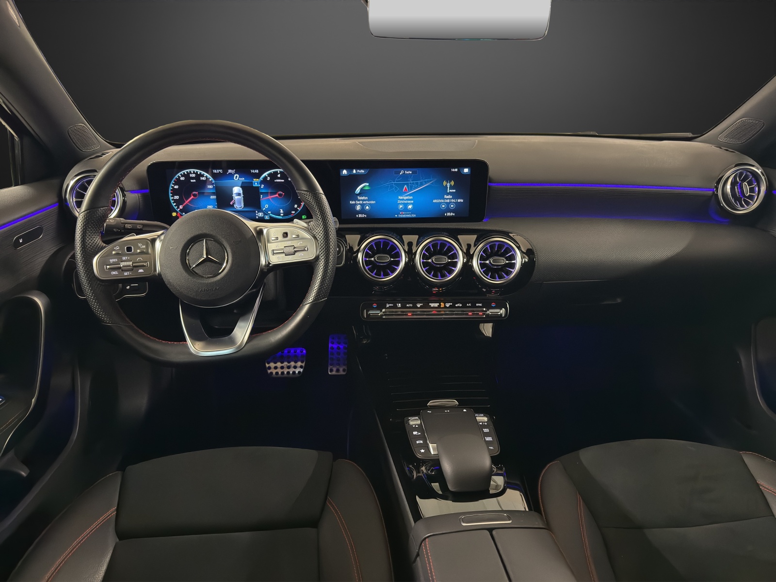 MERCEDES-BENZ A 200 AMG Line 7G-DCT - 10