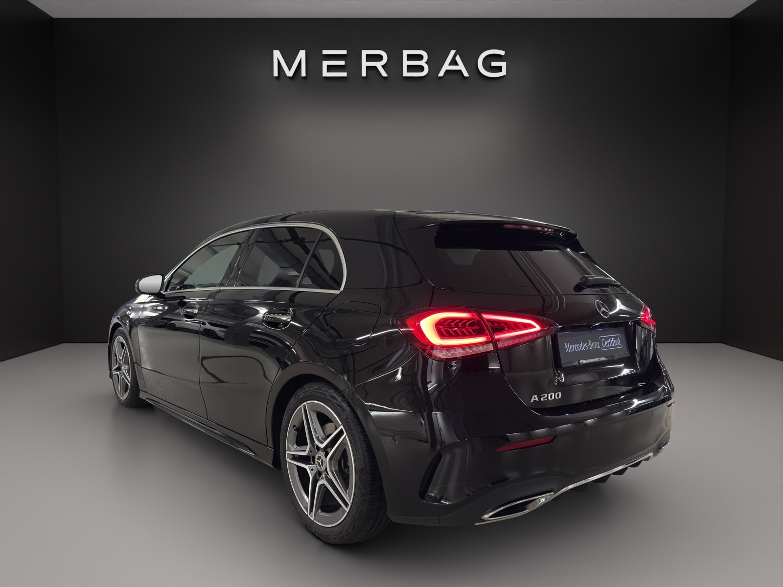 MERCEDES-BENZ A 200 AMG Line 7G-DCT - 6