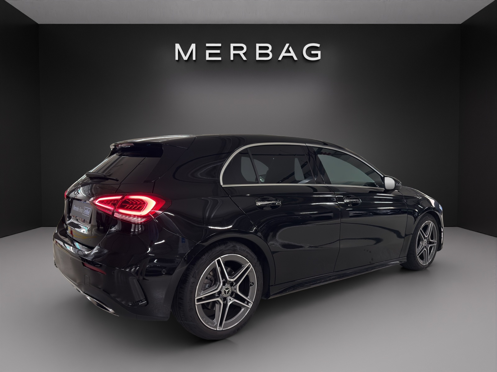 MERCEDES-BENZ A 200 AMG Line 7G-DCT - 8