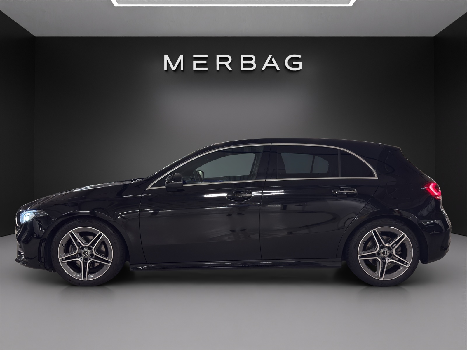 MERCEDES-BENZ A 200 AMG Line 7G-DCT - 5