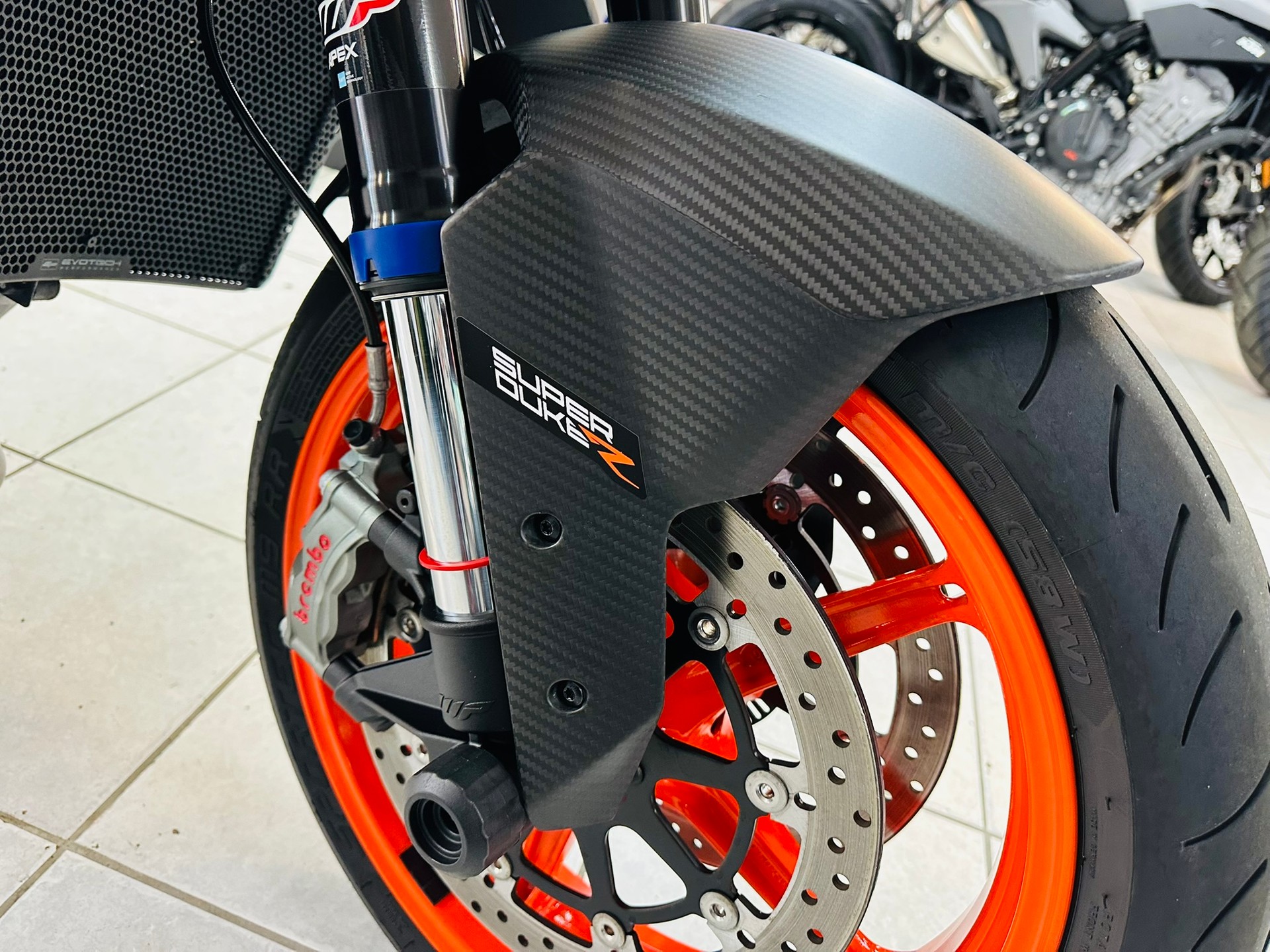 KTM 1290 Super Duke R EVO - 3