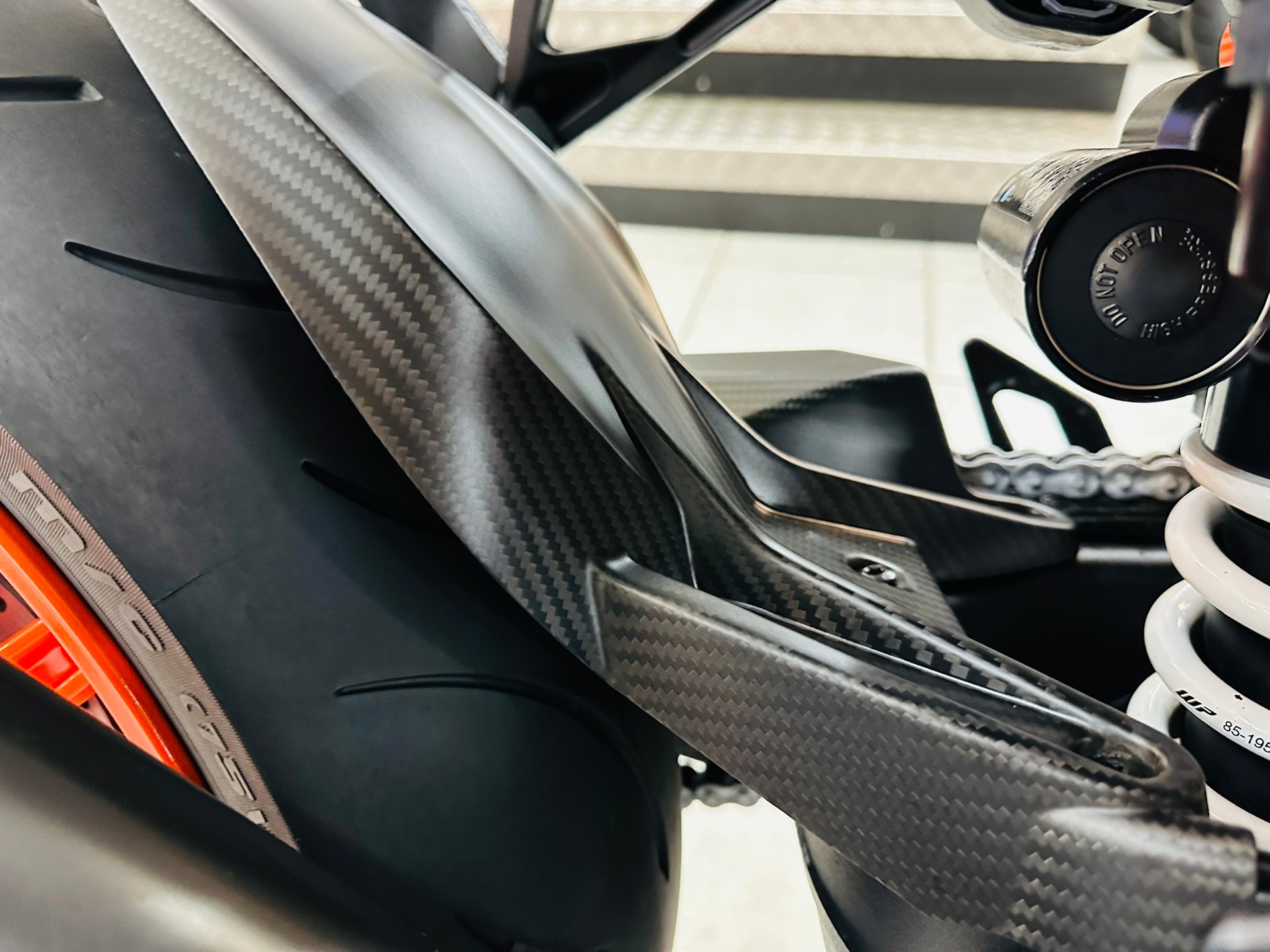 KTM 1290 Super Duke R EVO - 6