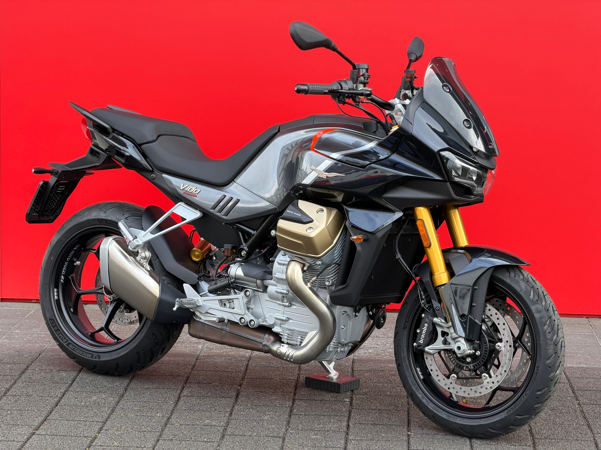 MOTO GUZZI V100 Mandello S - 3