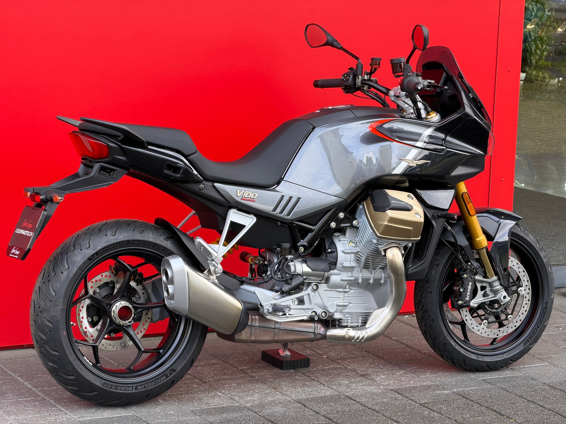 MOTO GUZZI V100 Mandello S - 16