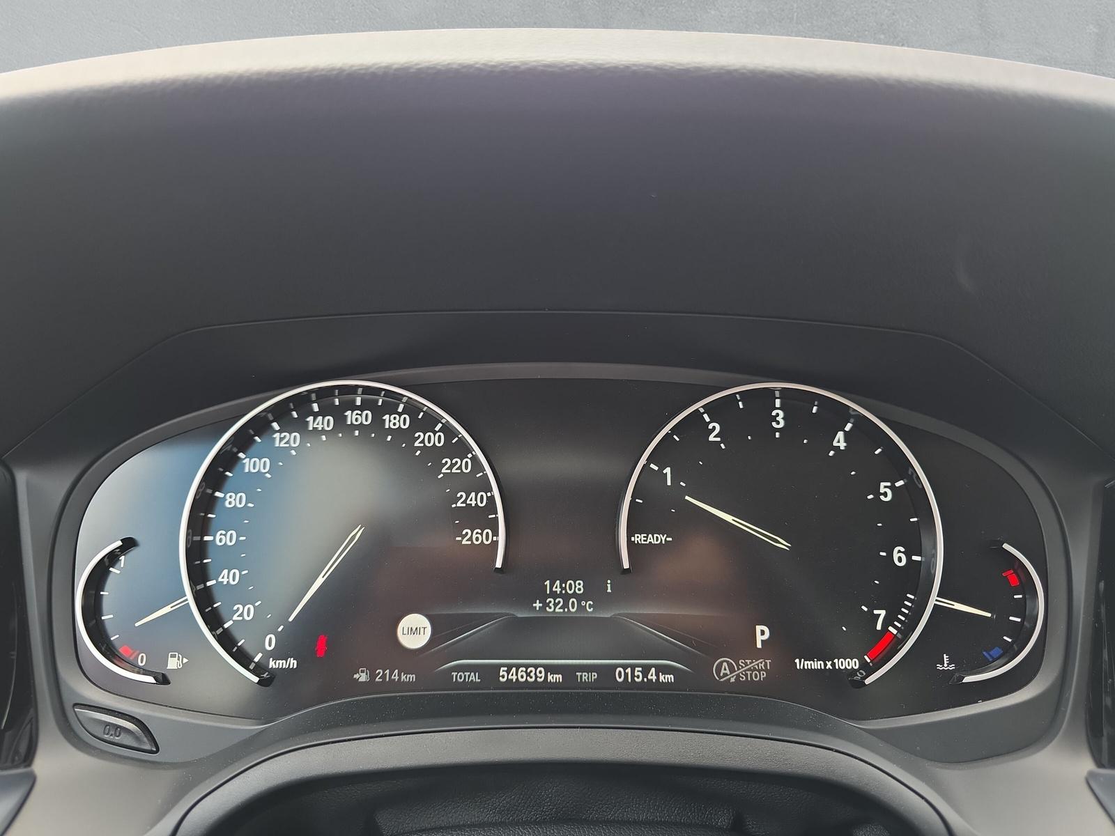 BMW 320i Sport Line G20 - 24