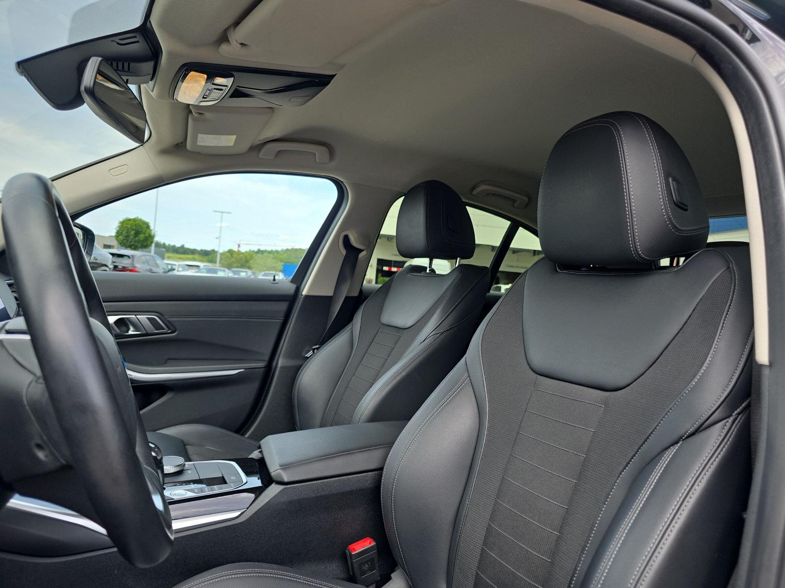 BMW 320i Sport Line G20 - 25