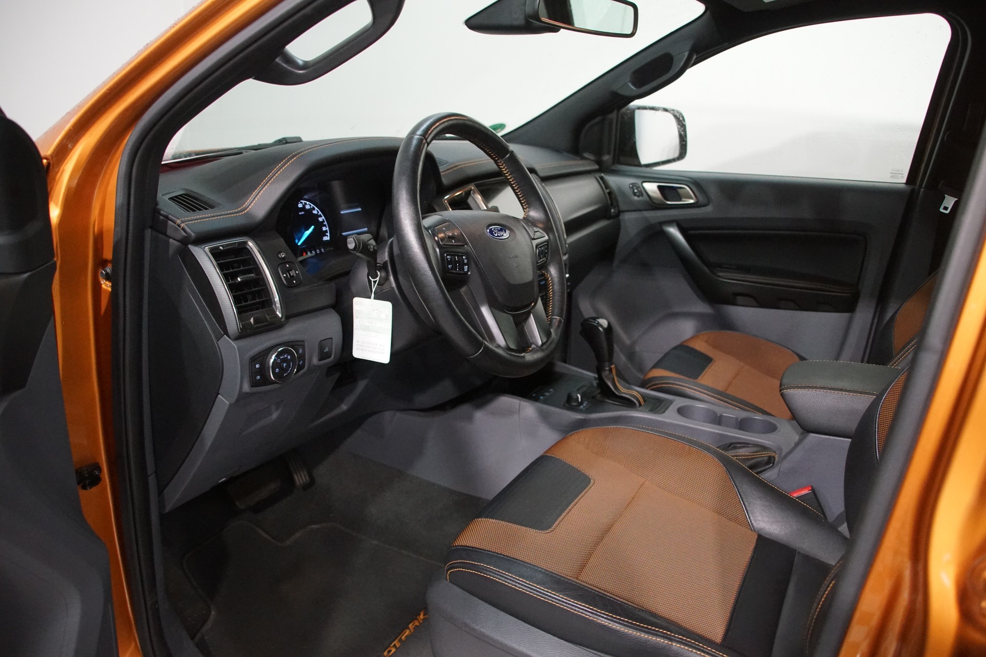 FORD Ranger Wildtrak 3.2 TDCi 4x4 A - 18