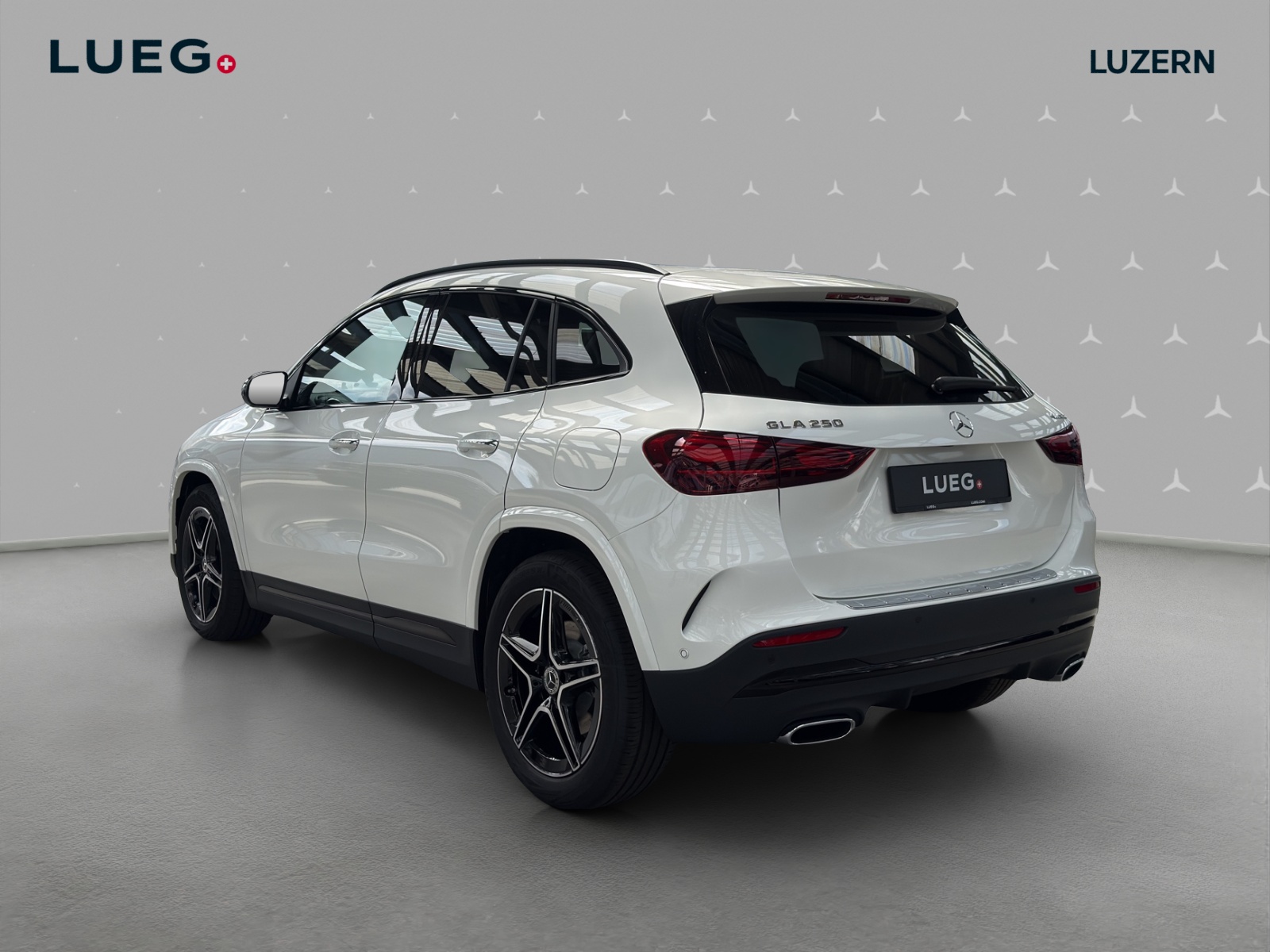 MERCEDES-BENZ GLA 250 4Matic 8G-DCT Swiss Star - 3