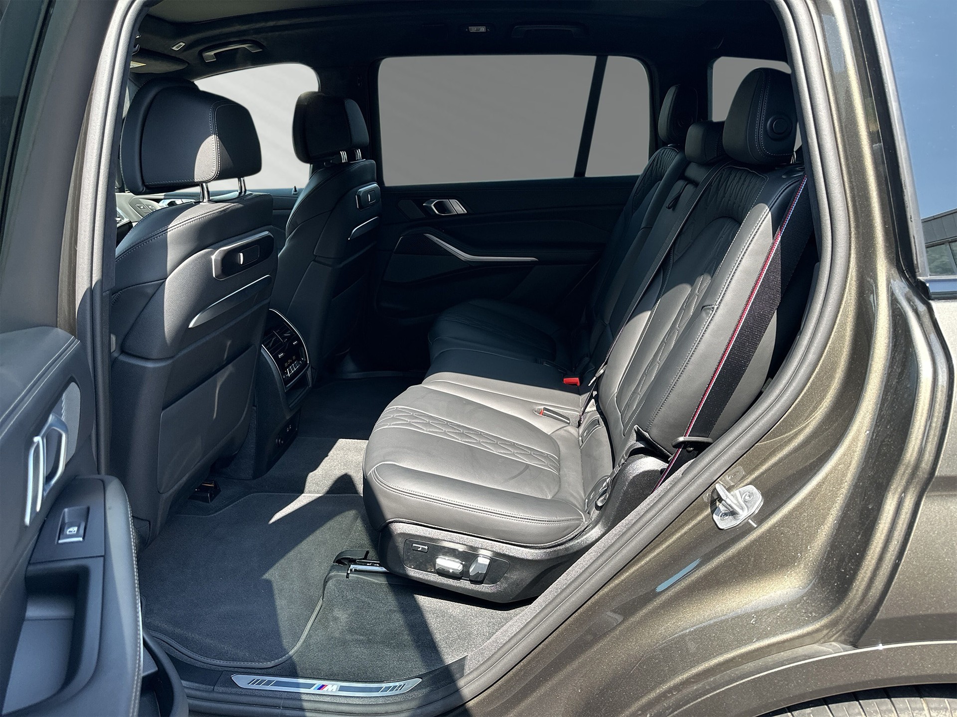BMW X7 xDrive 48V 40d M Sport Pro Steptronic - 7