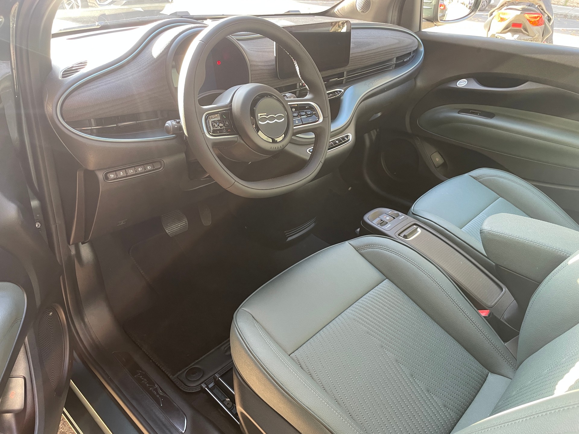 FIAT 500 el 87kW Armani - 8