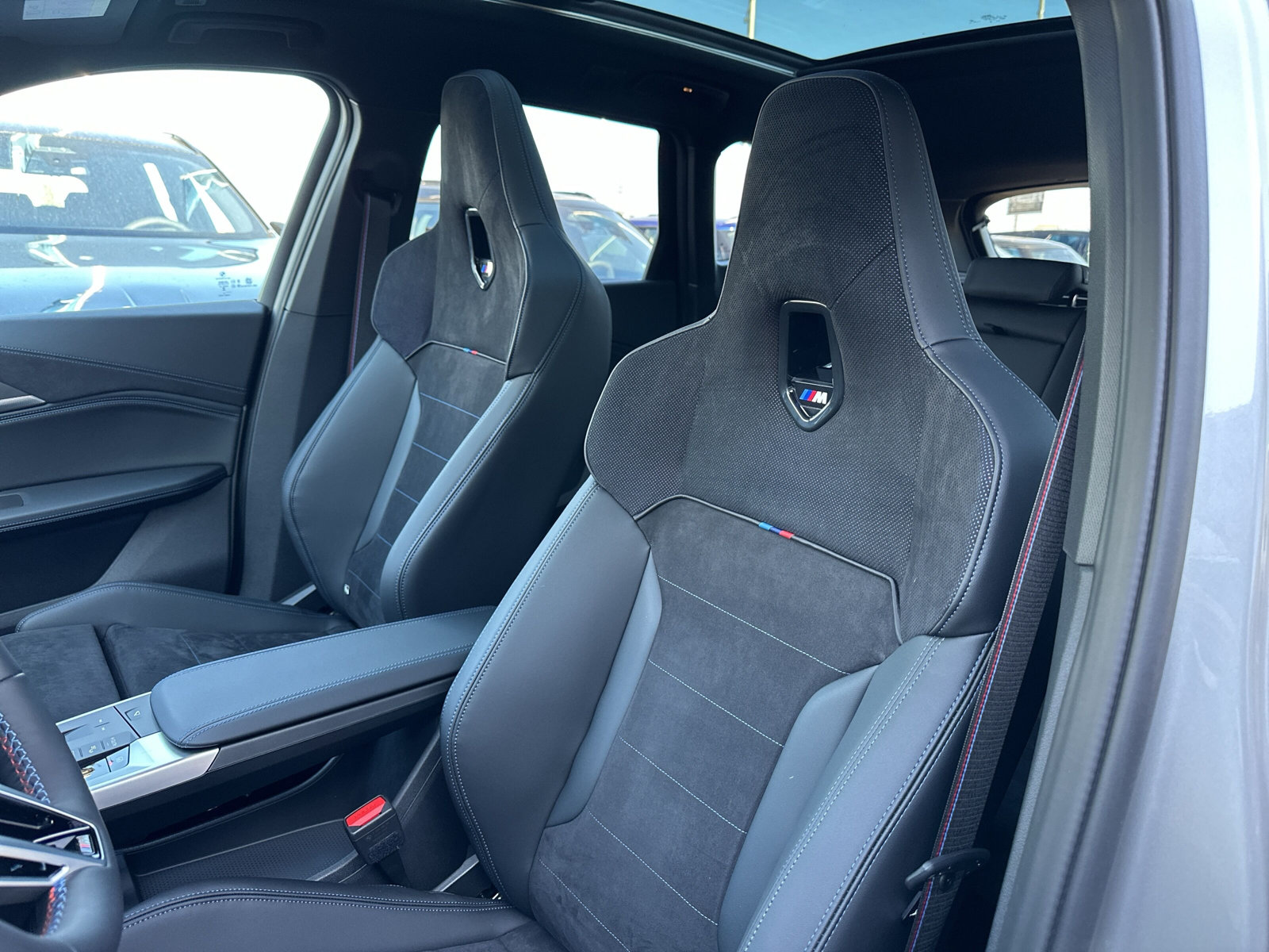 BMW X1 xDrive M35i - 8