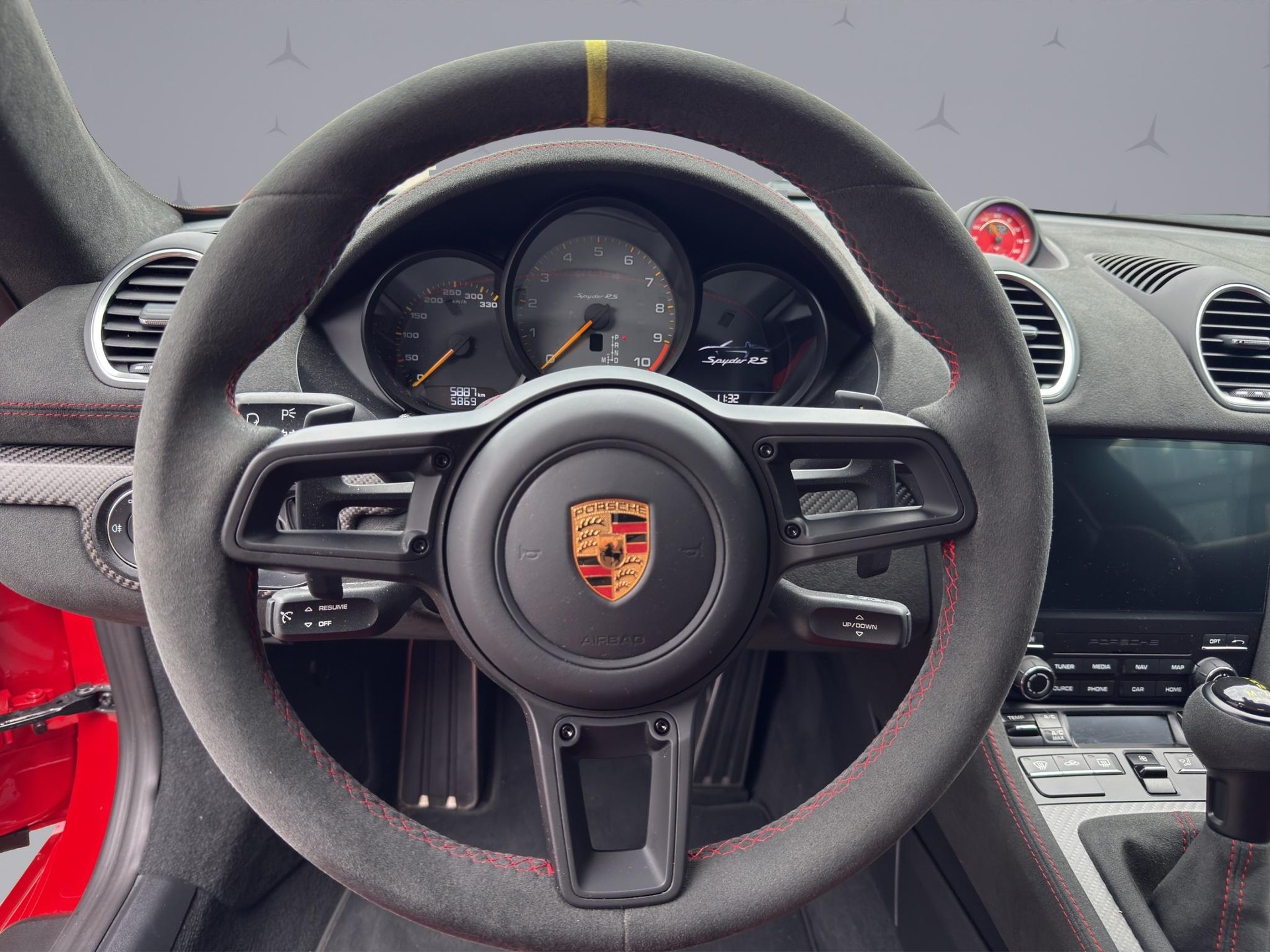 PORSCHE 718 Boxster 4.0 Spyder RS PDK - 11