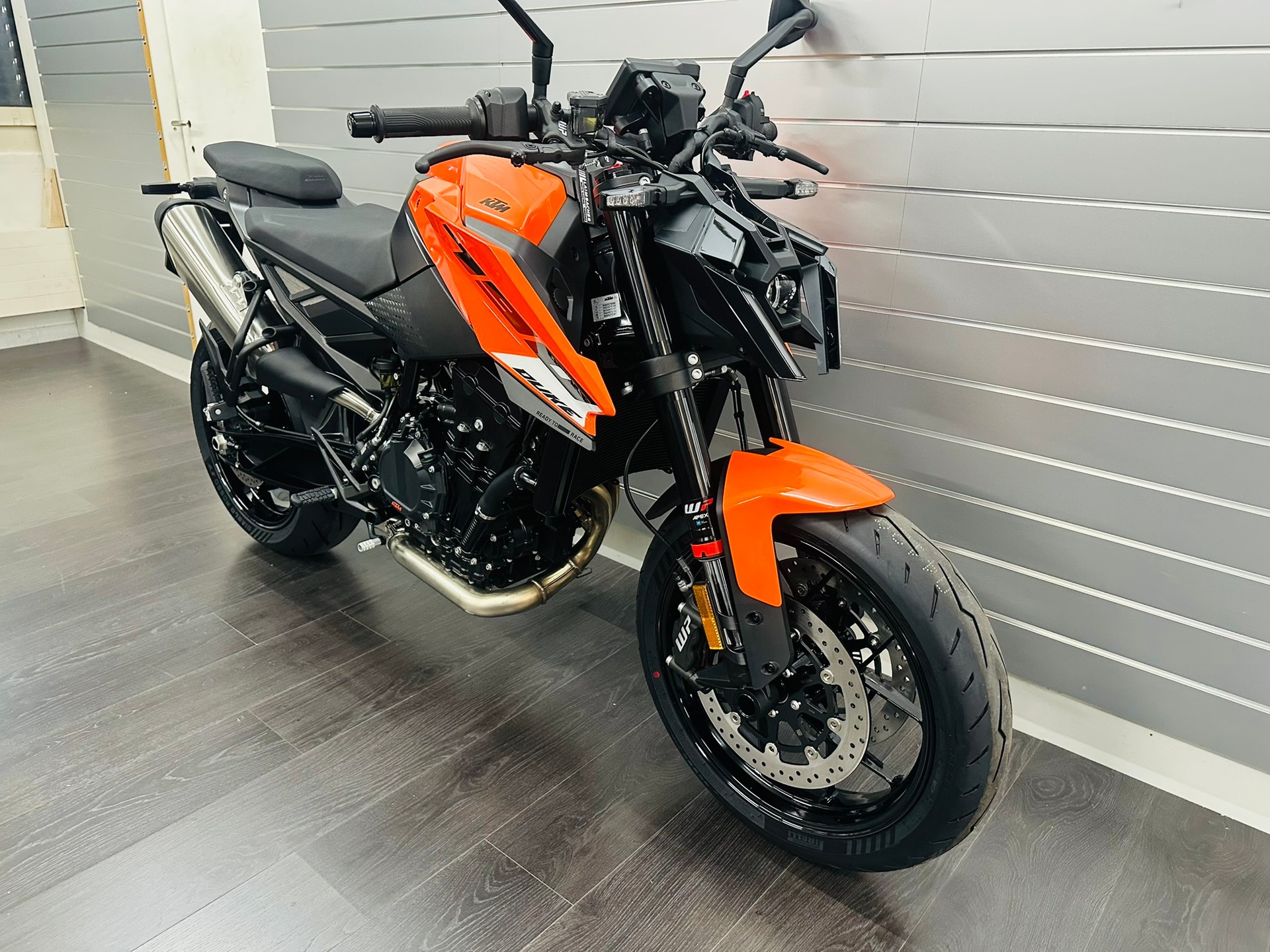 KTM 790 Duke - 12