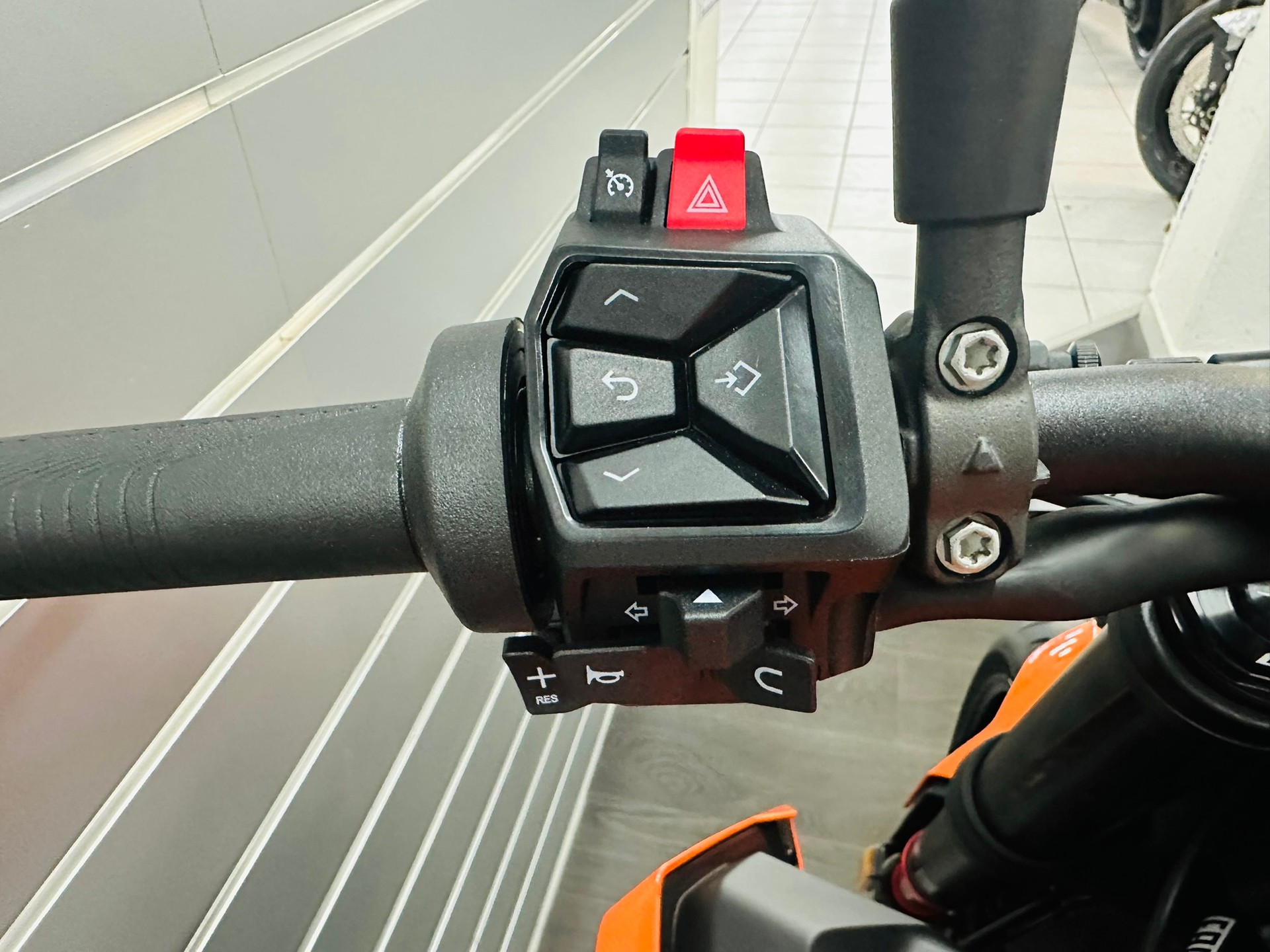 KTM 790 Duke - 8