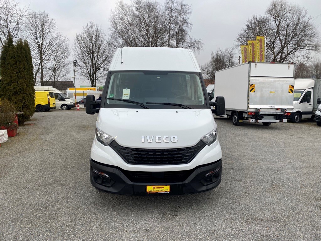 IVECO DAILY 35 S 14 L3H2 6 Plätze mit Anhängerkupplung 3.5t - 4