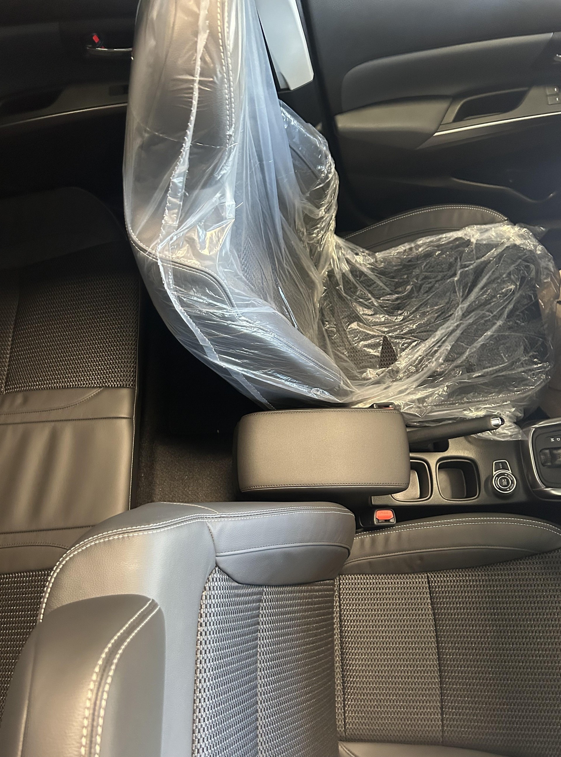 SUZUKI S-Cross 1.4 T Piz Sulai Top Hybrid 4x4 4 ROUES HIVER OFFERT - 2