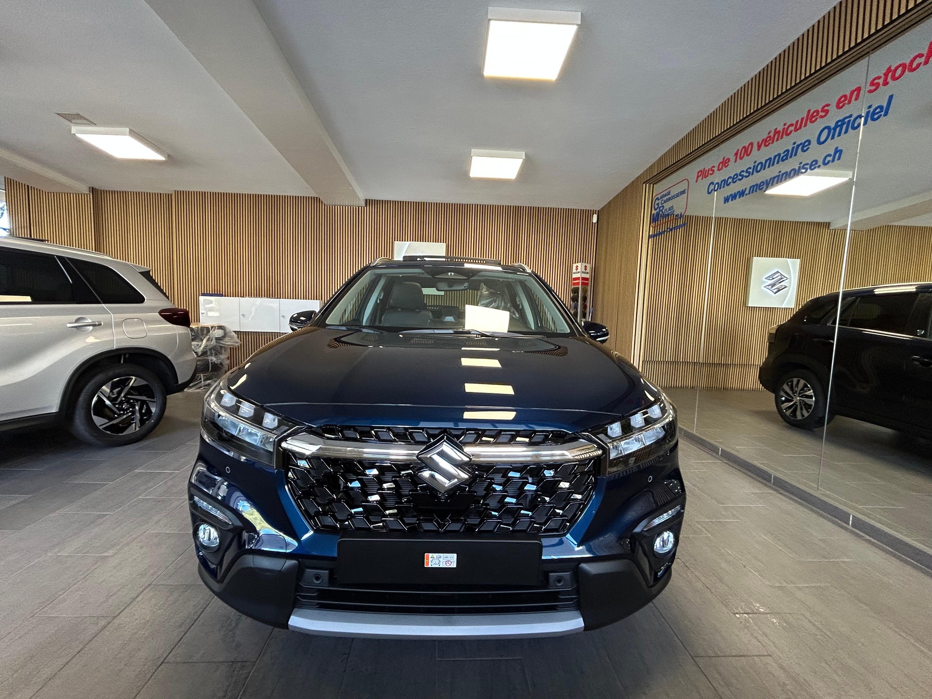 SUZUKI S-Cross 1.4 T Piz Sulai Top Hybrid 4x4 4 ROUES HIVER OFFERT - 4