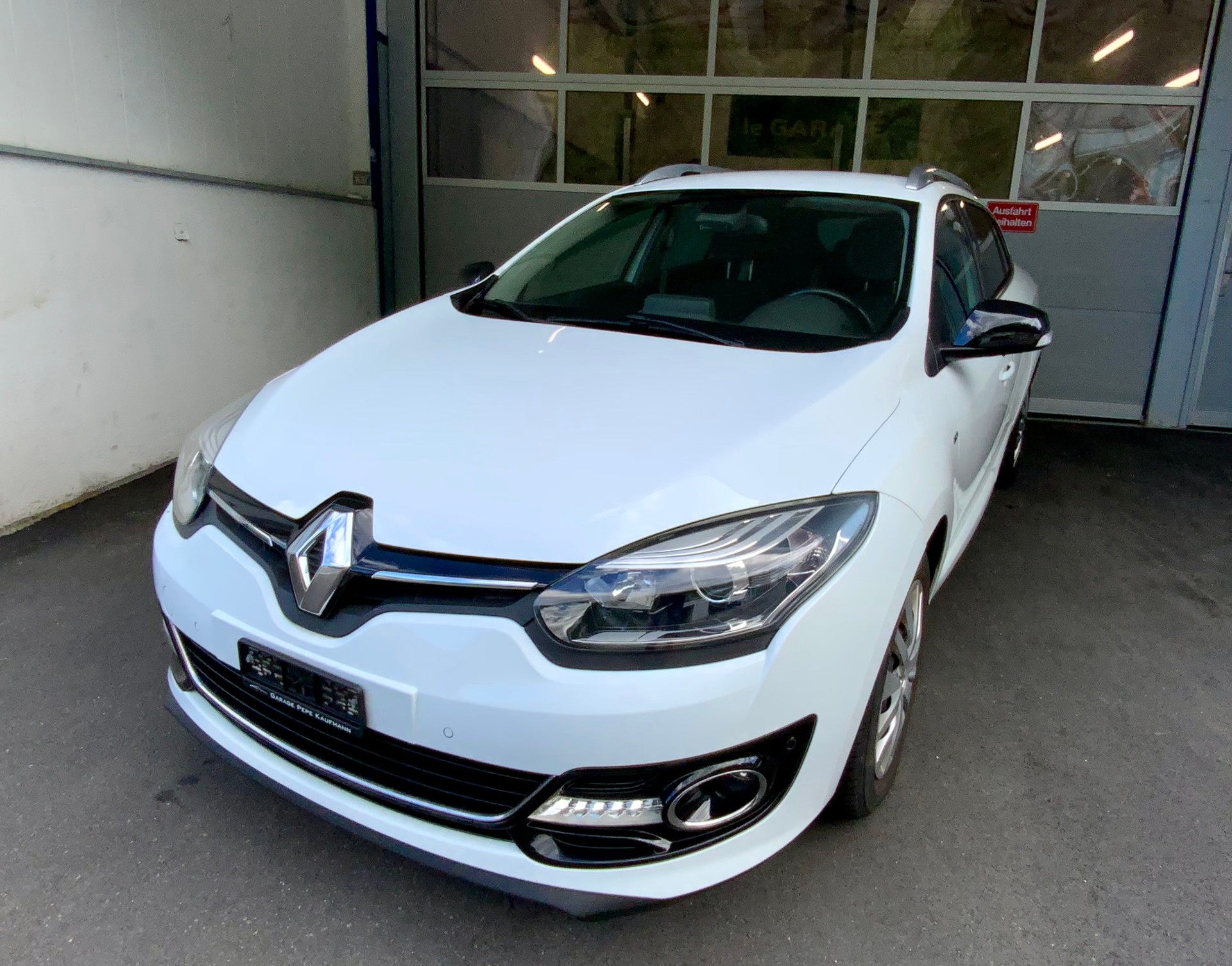 RENAULT Mégane Grandtour 1.2 16V Turbo Bose
