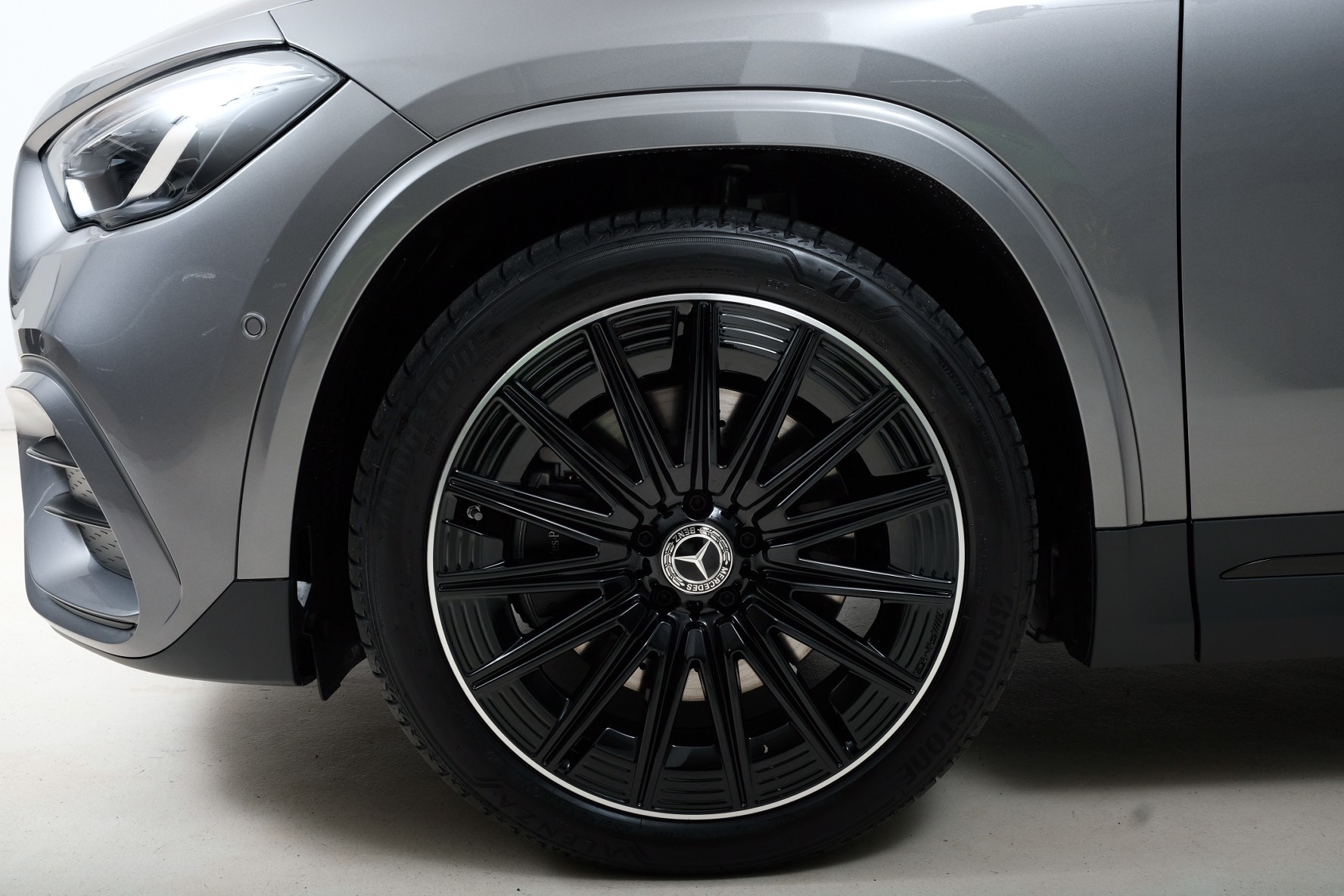 MERCEDES-BENZ GLA 250 4Matic 8G-DCT Swiss Star - 3