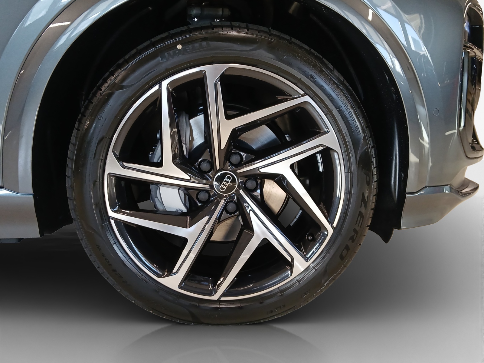 AUDI Q6 Sportback e-tron quattro - 15