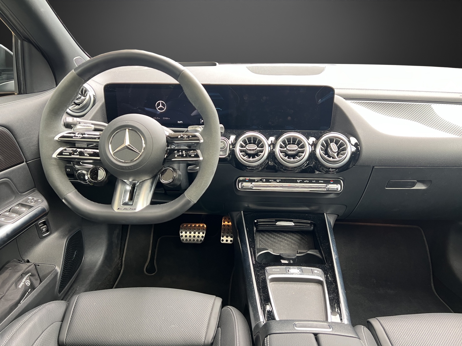 MERCEDES-BENZ GLA AMG 45 S 4Matic+ 8G-DCT - 11