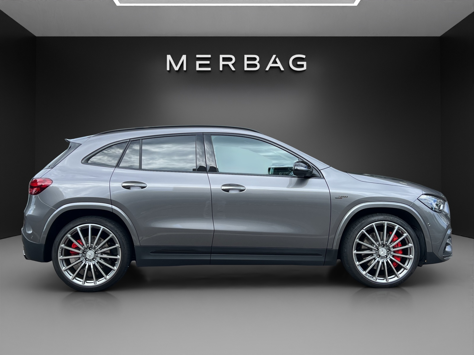 MERCEDES-BENZ GLA AMG 45 S 4Matic+ 8G-DCT - 2