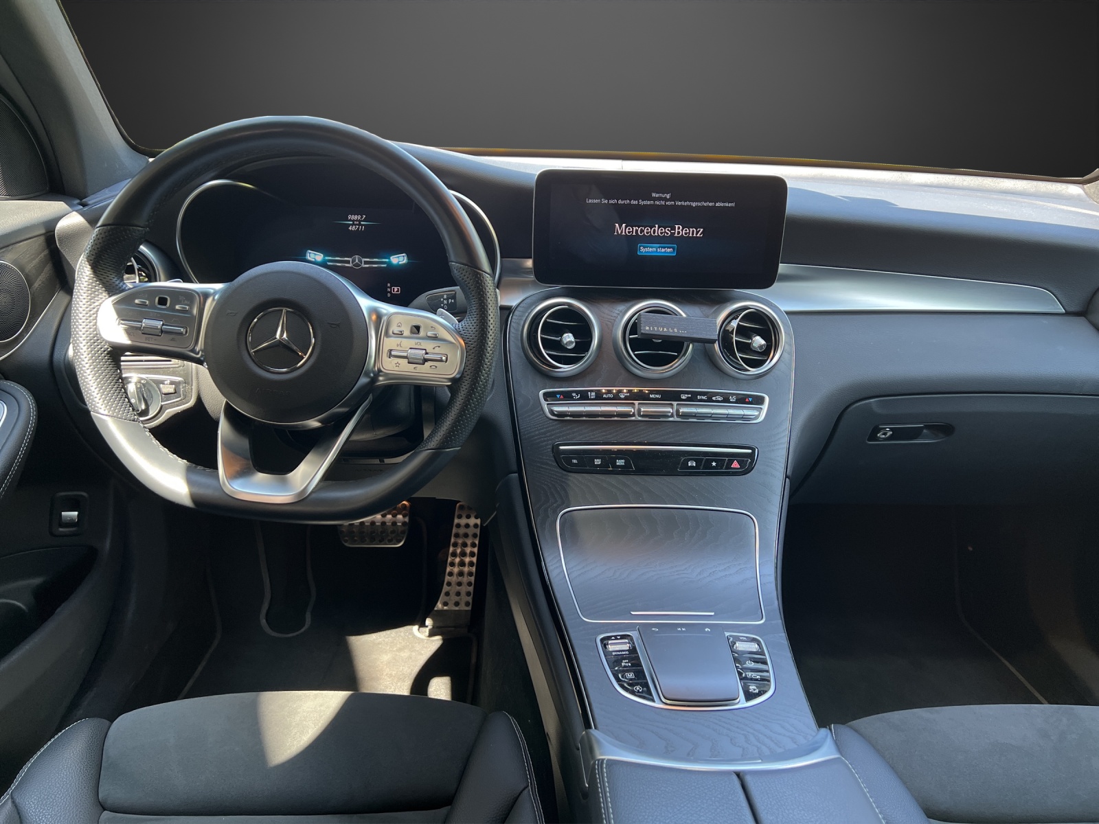 MERCEDES-BENZ GLC 200 AMG Line 4Matic 9G-Tronic - 10