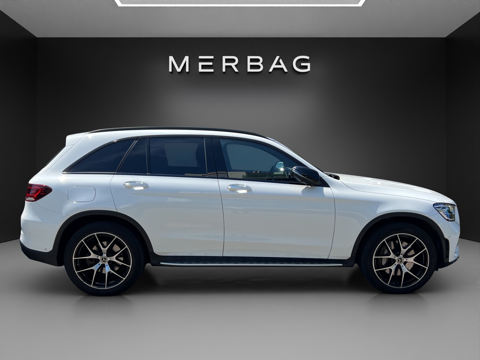 MERCEDES-BENZ GLC 200 AMG Line 4Matic 9G-Tronic - 4