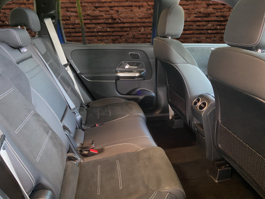 MERCEDES-BENZ GLB 220 4Matic 8G-Tronic - 14