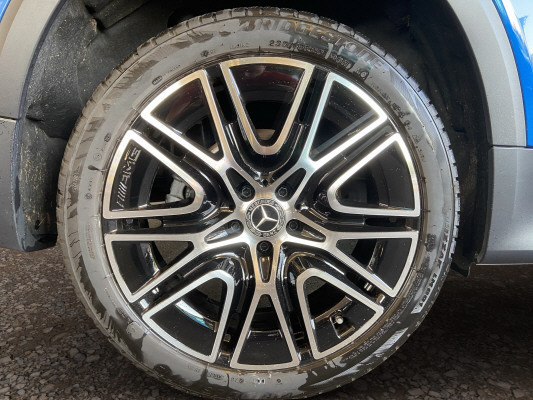 MERCEDES-BENZ GLB 220 4Matic 8G-Tronic - 9