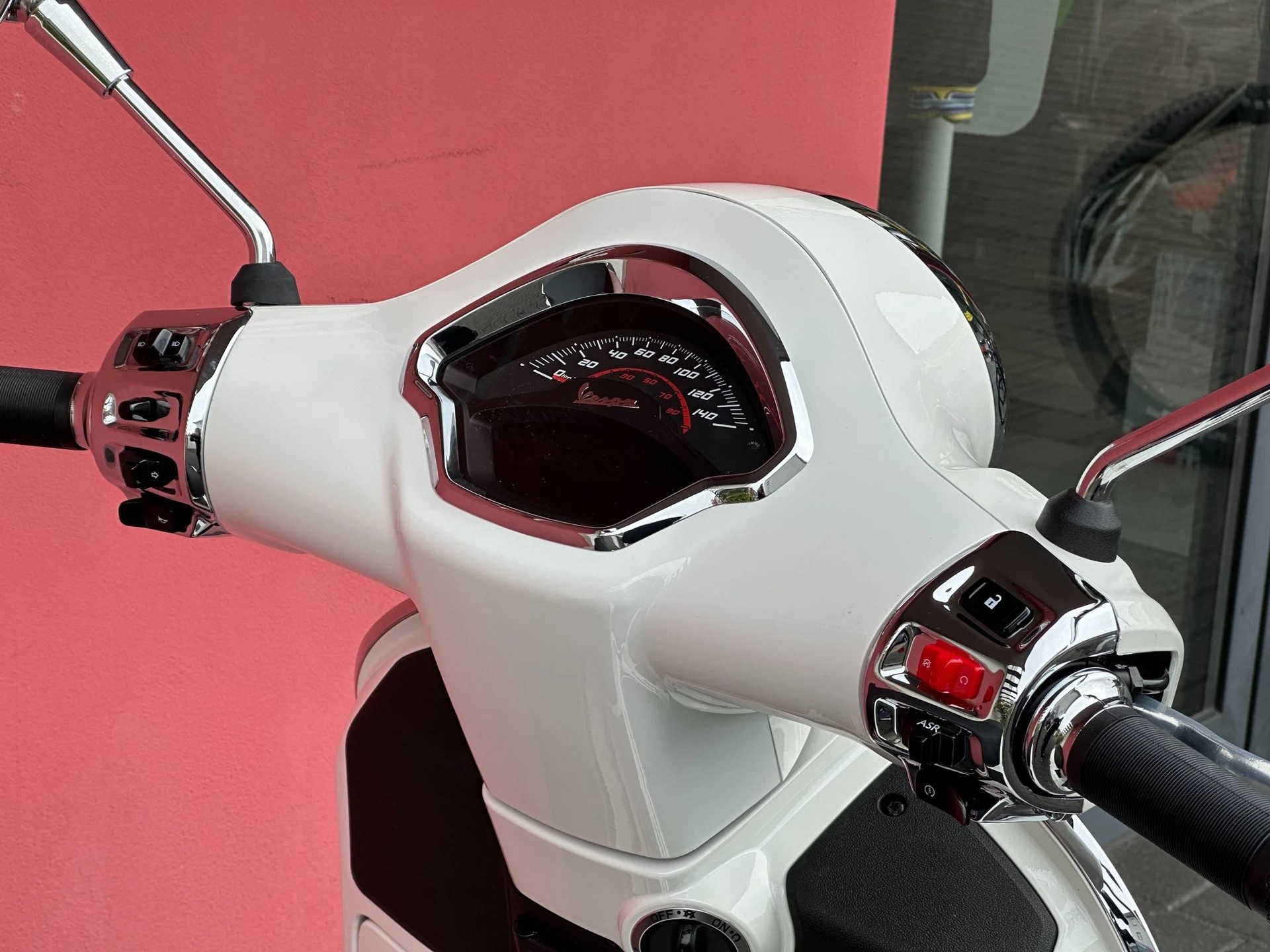 PIAGGIO Vespa GTS 125 Super RST Euro 5+ - 3