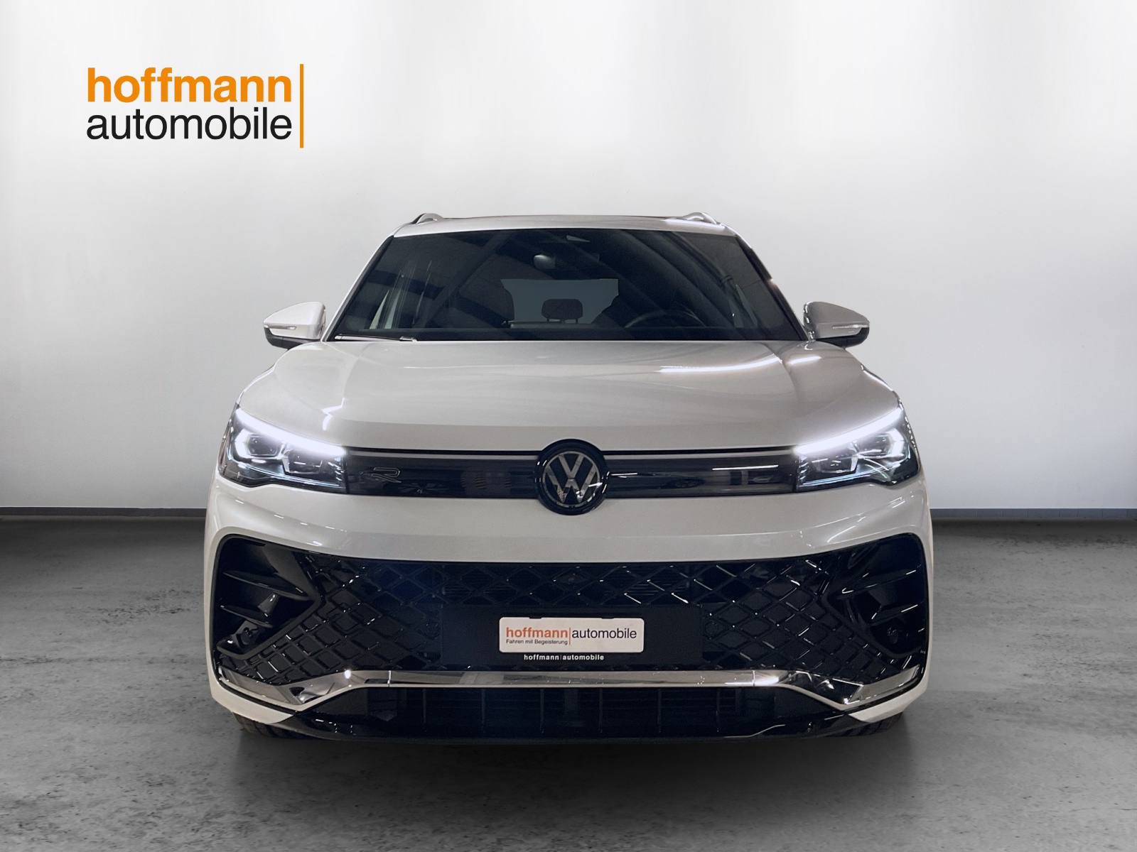 VW Tiguan 2.0 TSI DSG R-Line 4Motion - 2