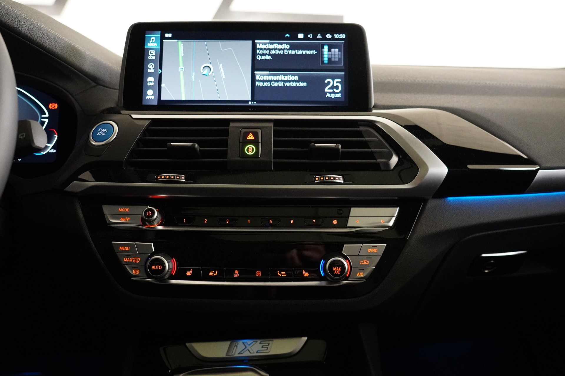 BMW iX3 - 23