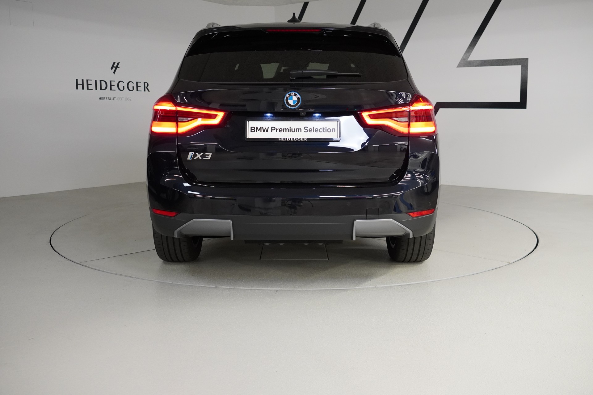 BMW iX3 - 7