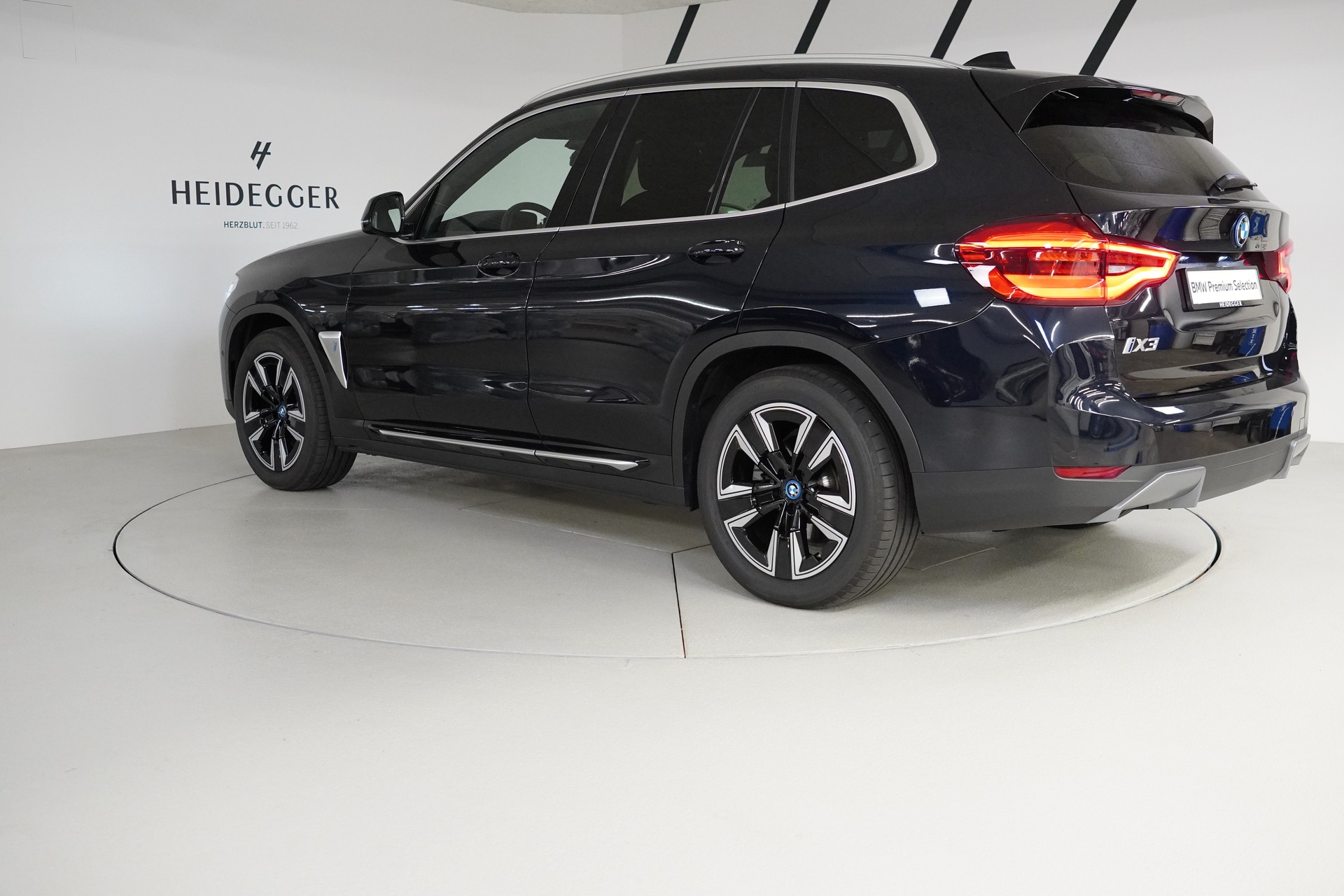 BMW iX3 - 6