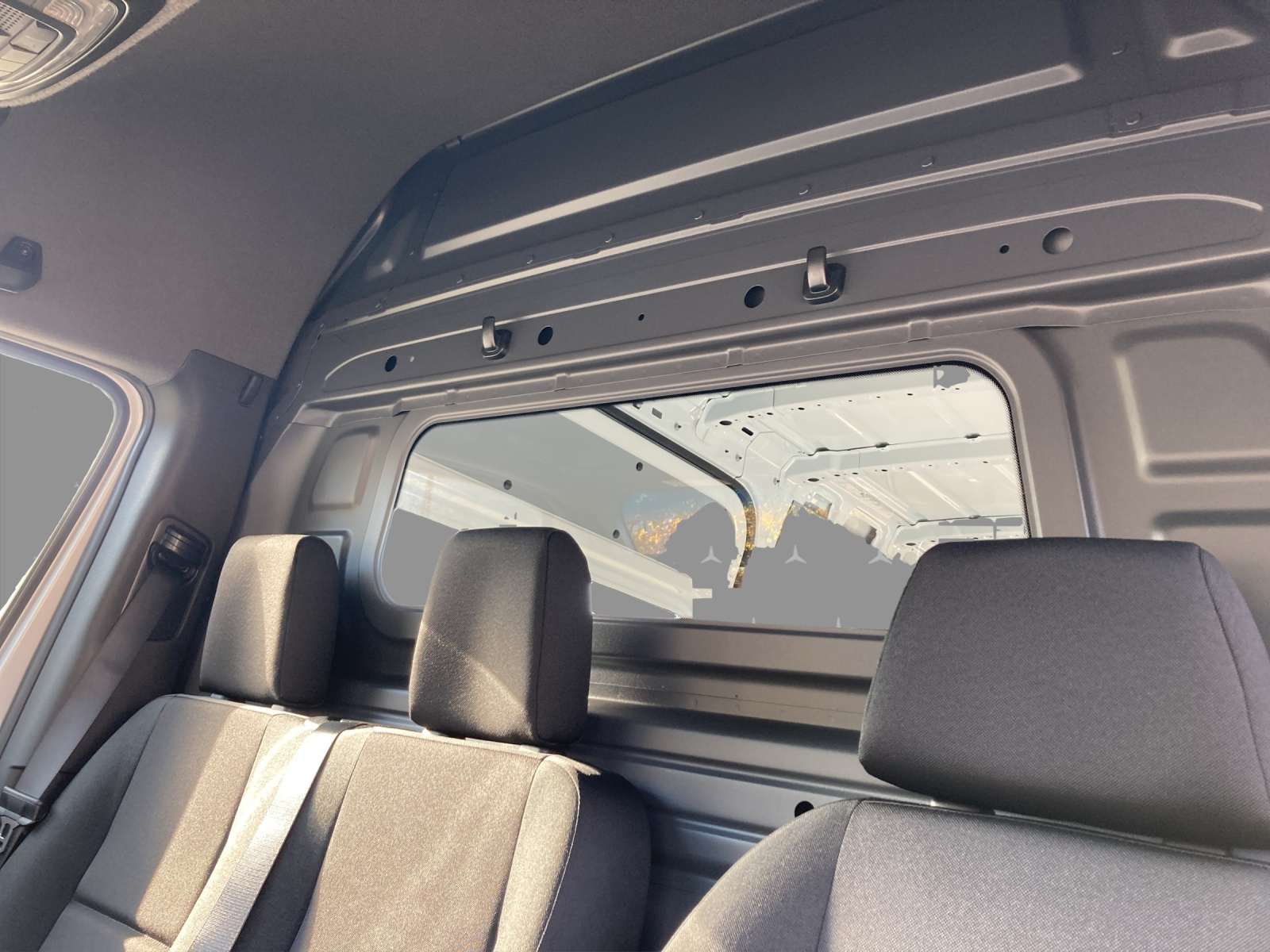 MERCEDES-BENZ eSprinter 320 81kWh Standard Hoch Pro - 10