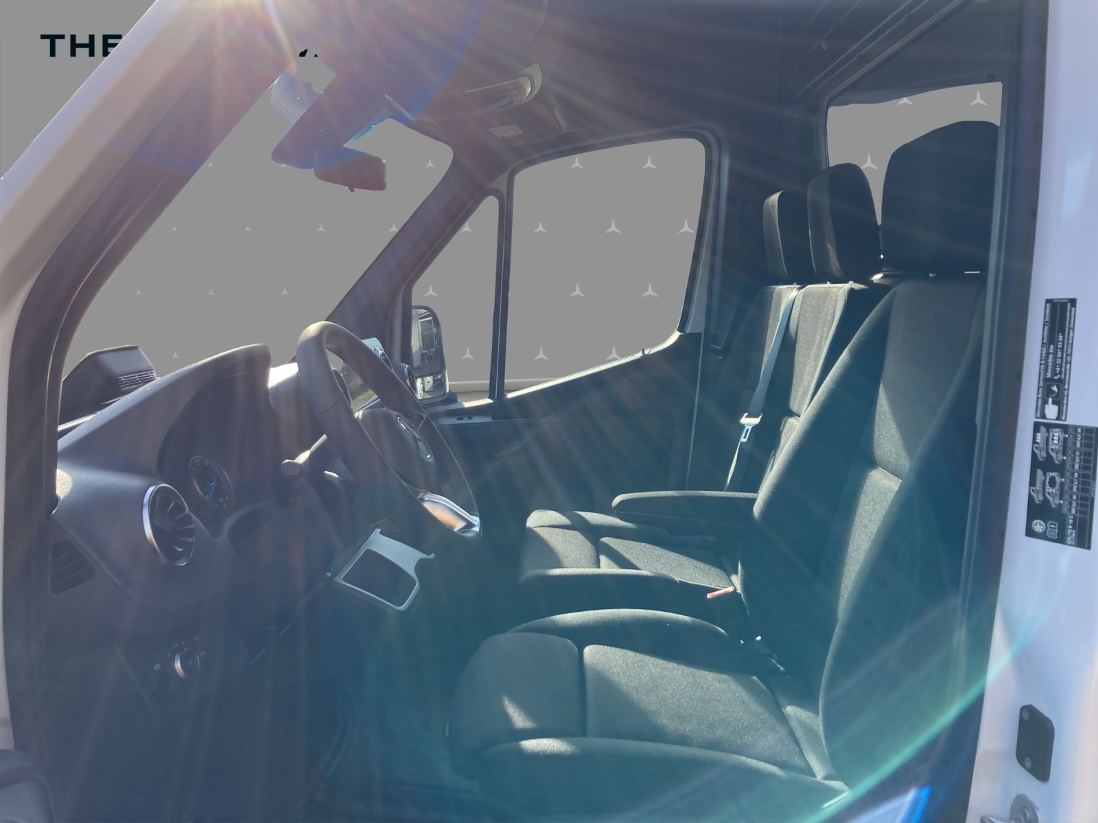 MERCEDES-BENZ eSprinter 320 81kWh Standard Hoch Pro - 9