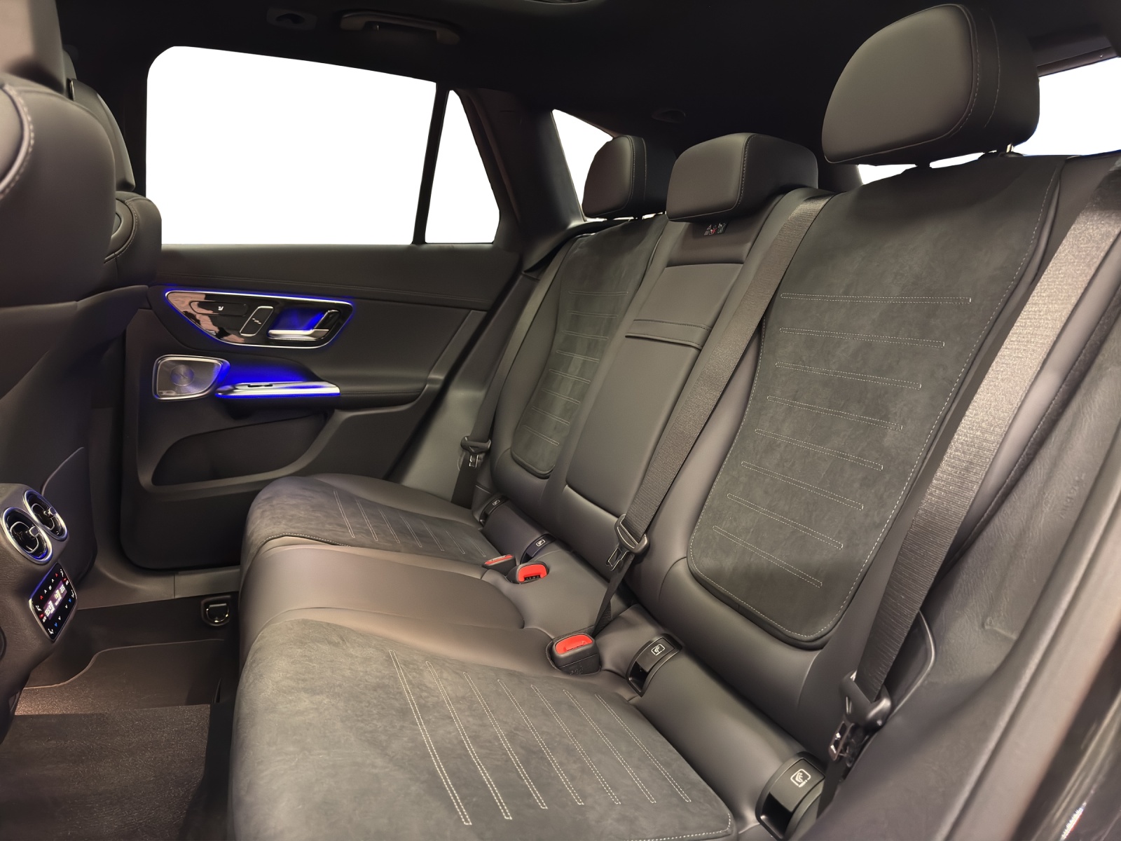 MERCEDES-BENZ GLC 300 4Matic 9G-Tronic - 18