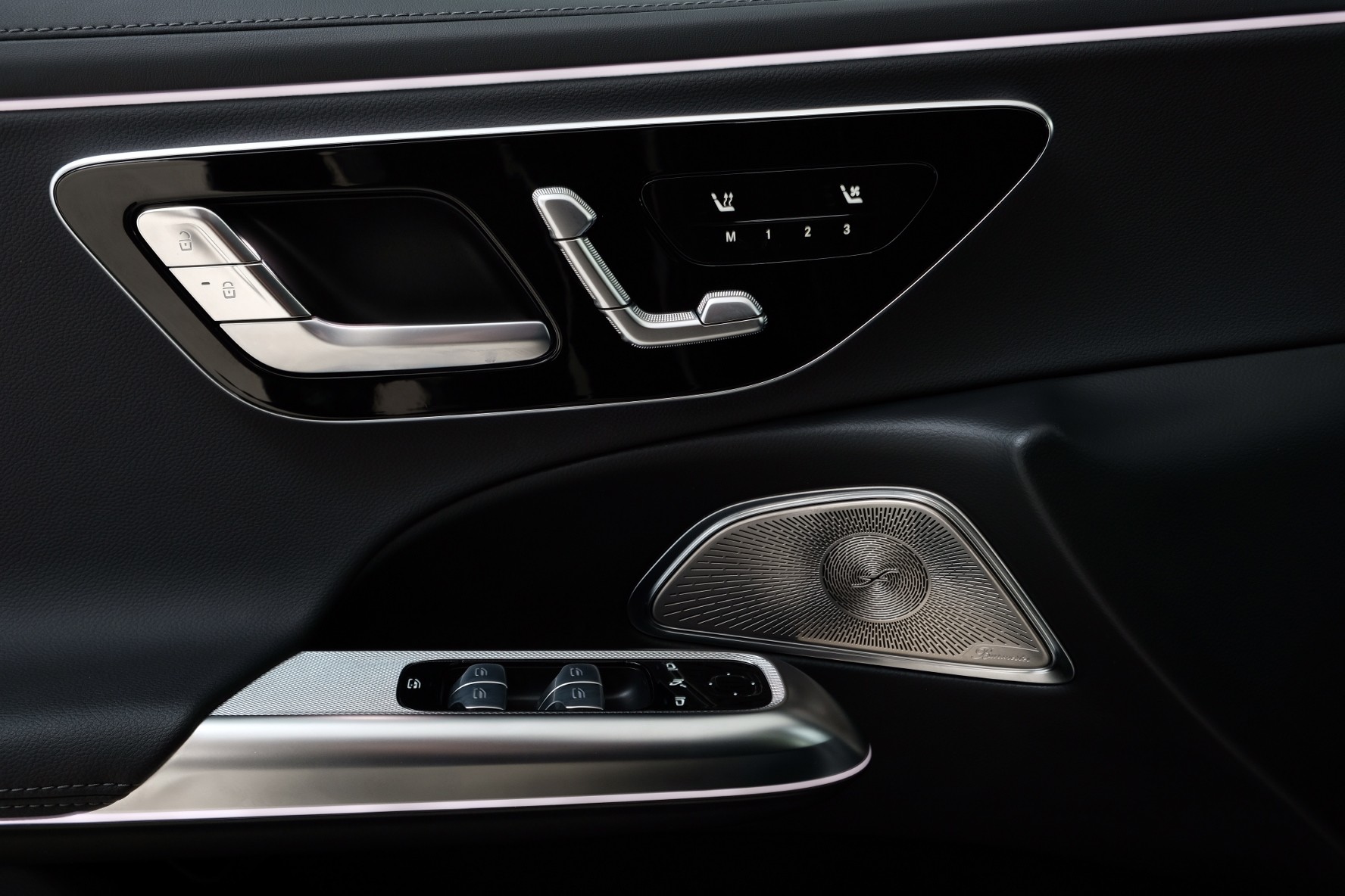 MERCEDES-BENZ E 200 T 9G-Tronic 4Matic - 15